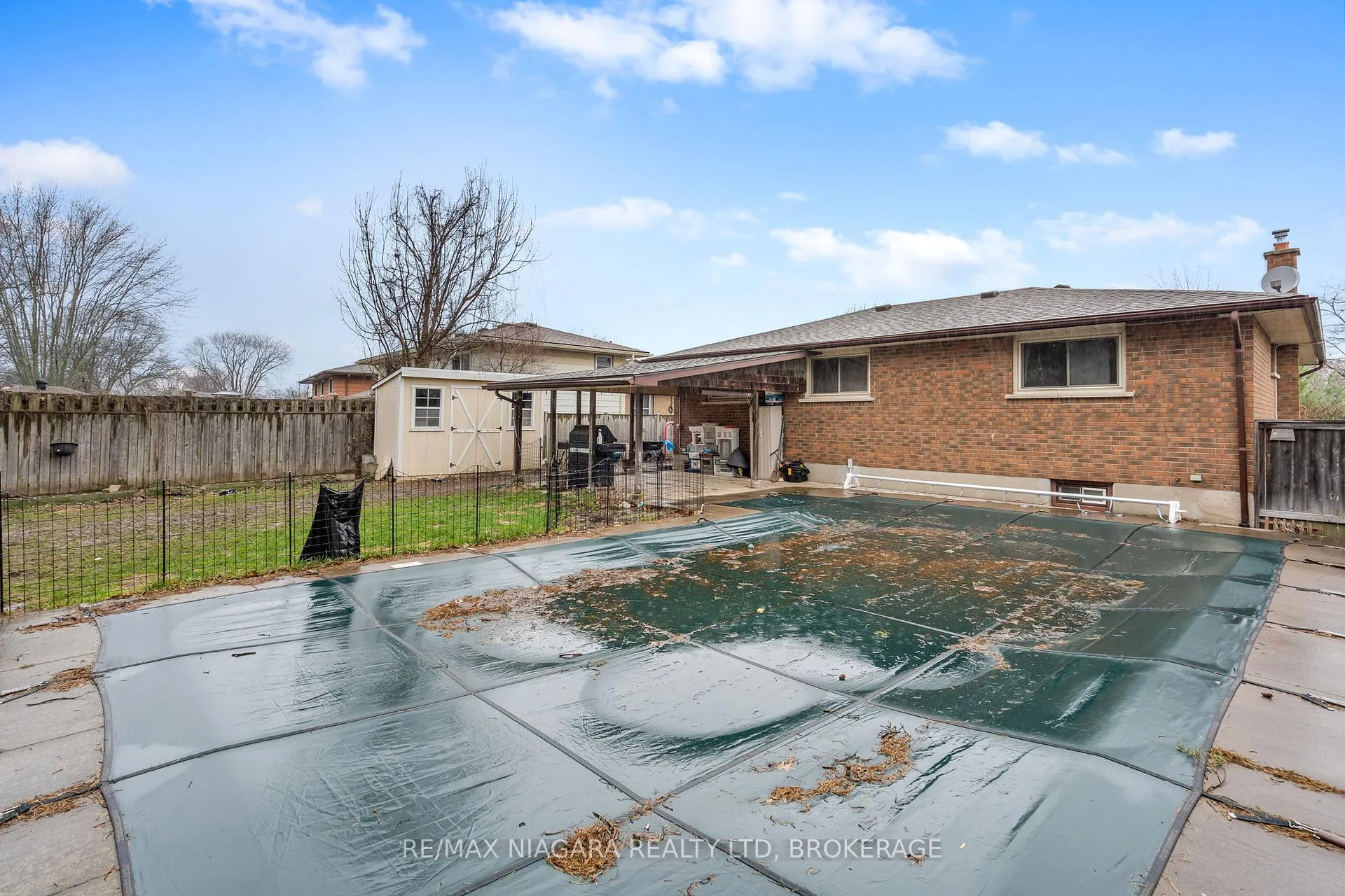 Photo 24 of 56 Royal Oak Drive, Welland, N. Welland — HOMEH