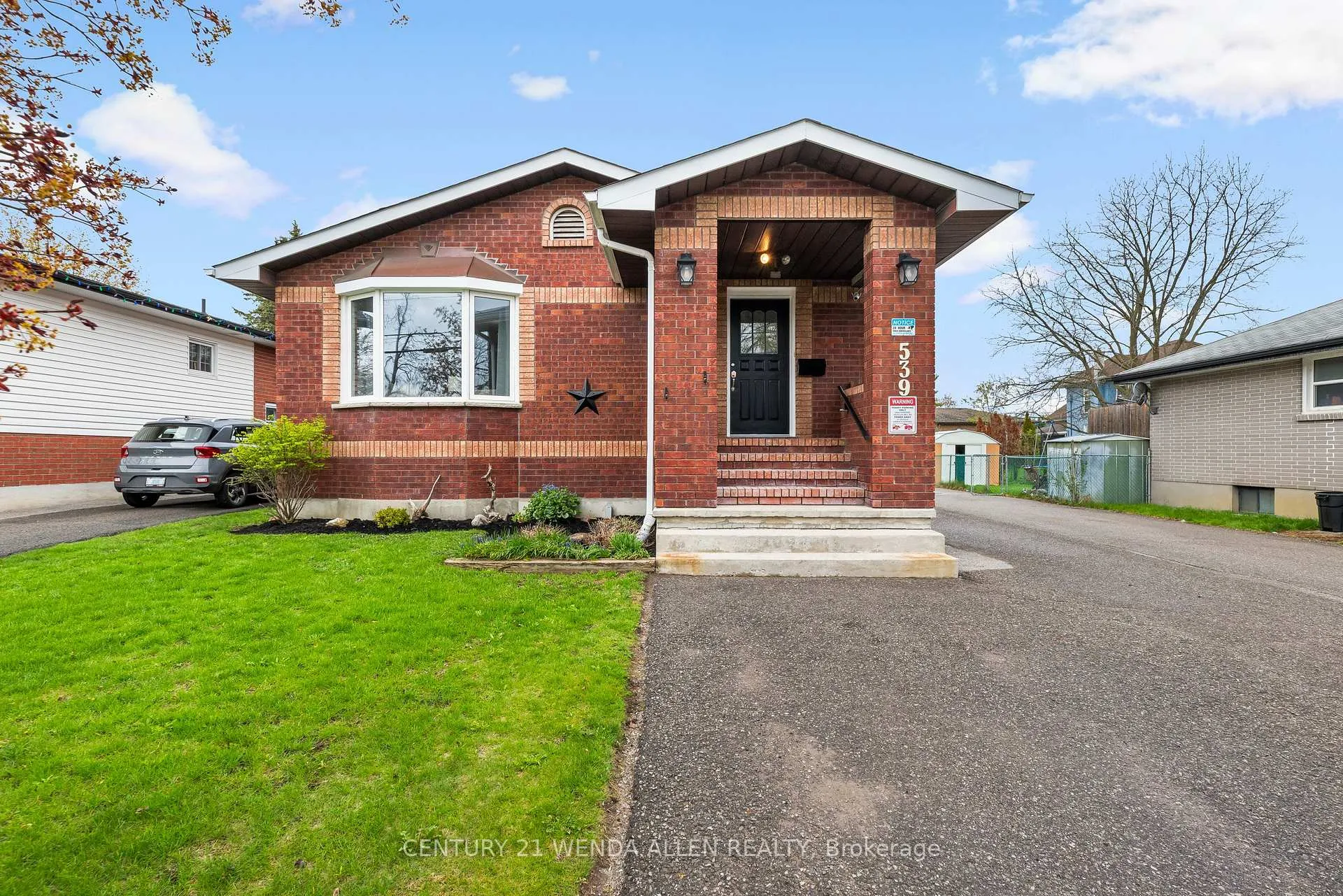 Photo 2 of 539 Monaghan Road, Peterborough, Otonabee Ward 1 — HOMEH