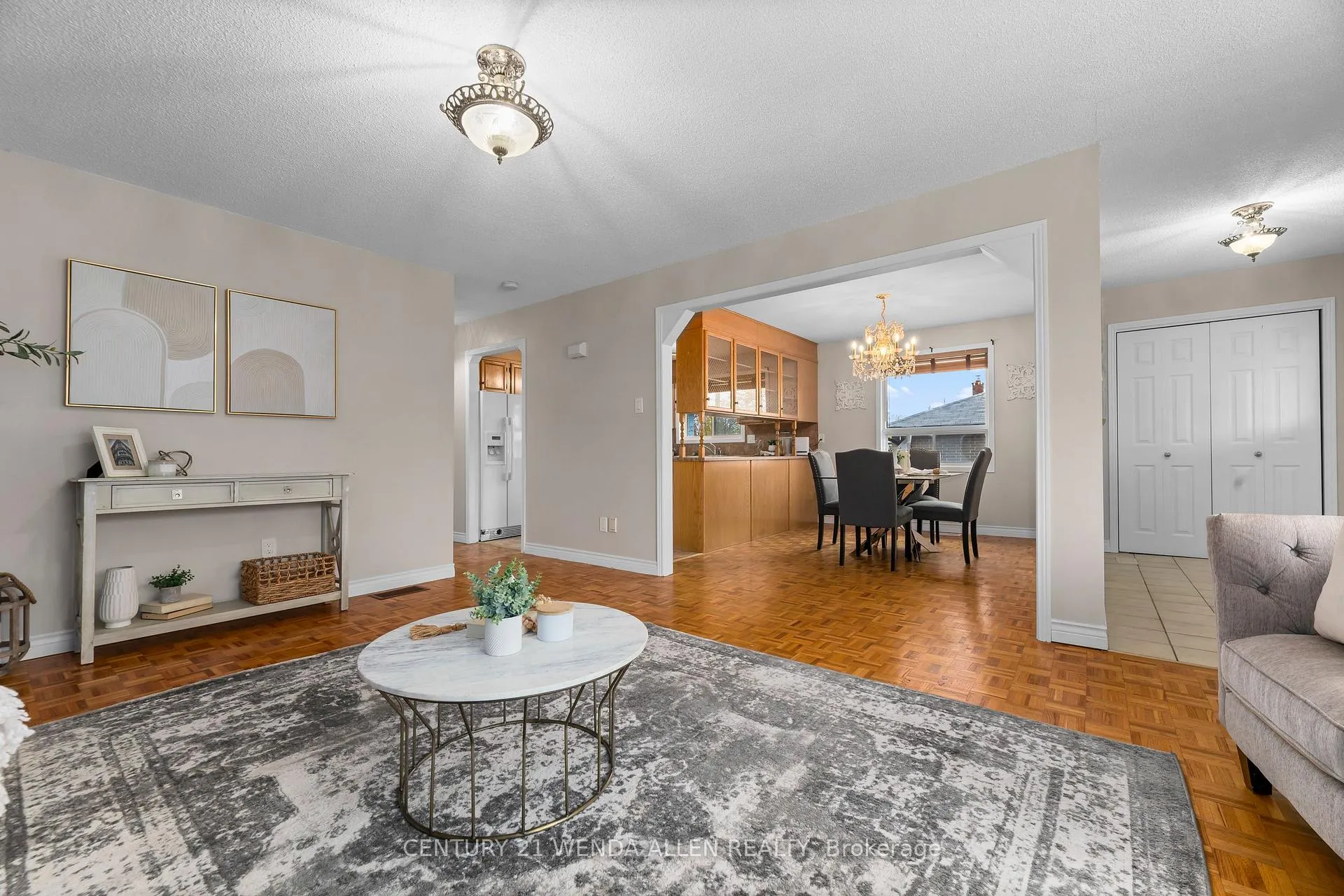 Photo 6 of 539 Monaghan Road, Peterborough, Otonabee Ward 1 — HOMEH
