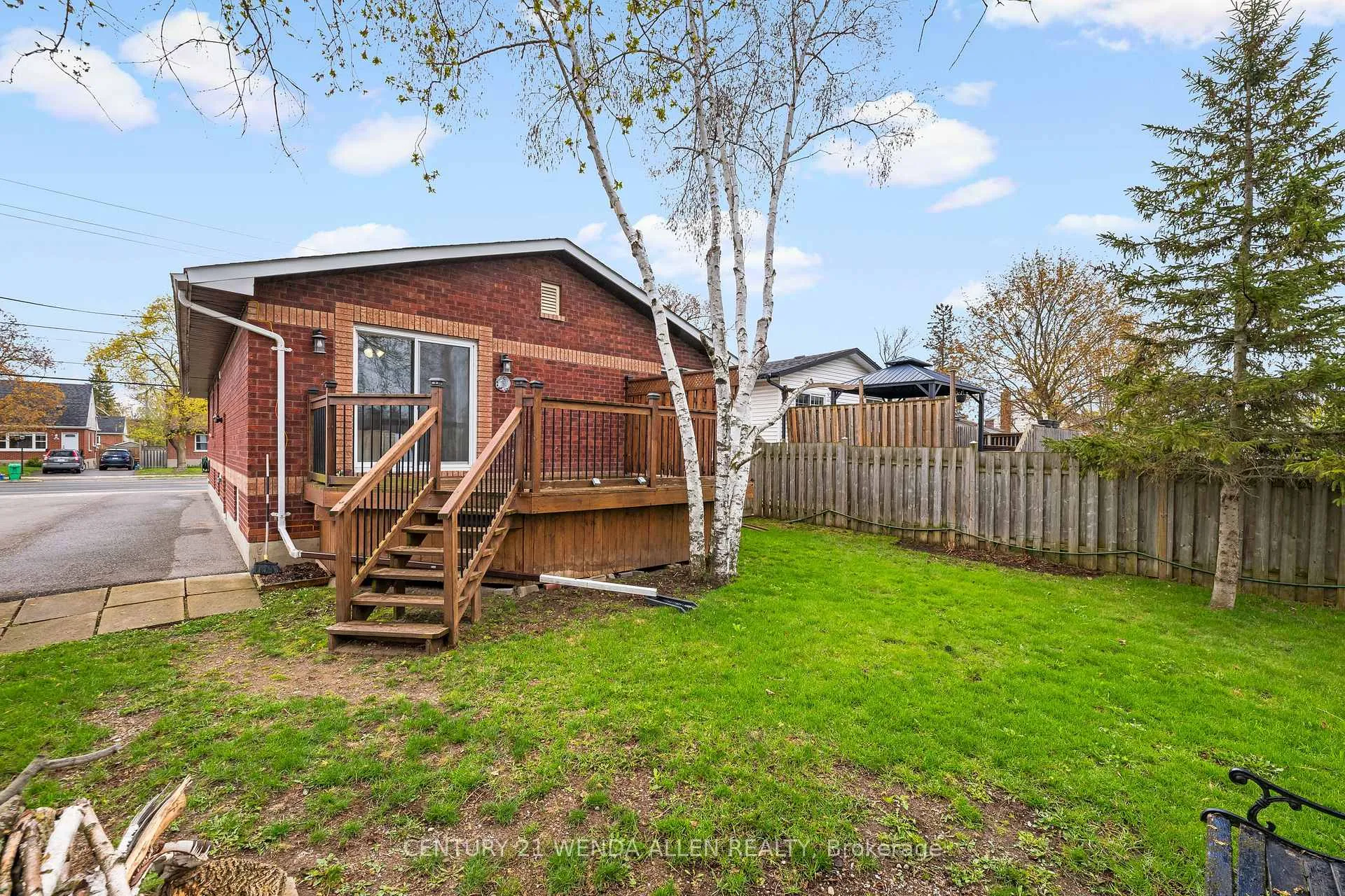 Photo 38 of 539 Monaghan Road, Peterborough, Otonabee Ward 1 — HOMEH