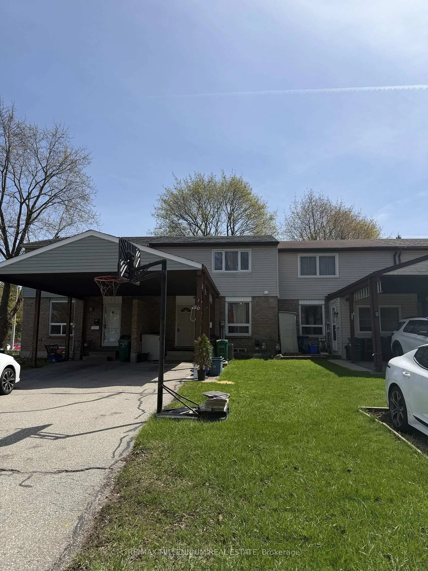 Photo 1 of 6 Cedarhill Crescent, Kitchener, Country Hills — HOMEH