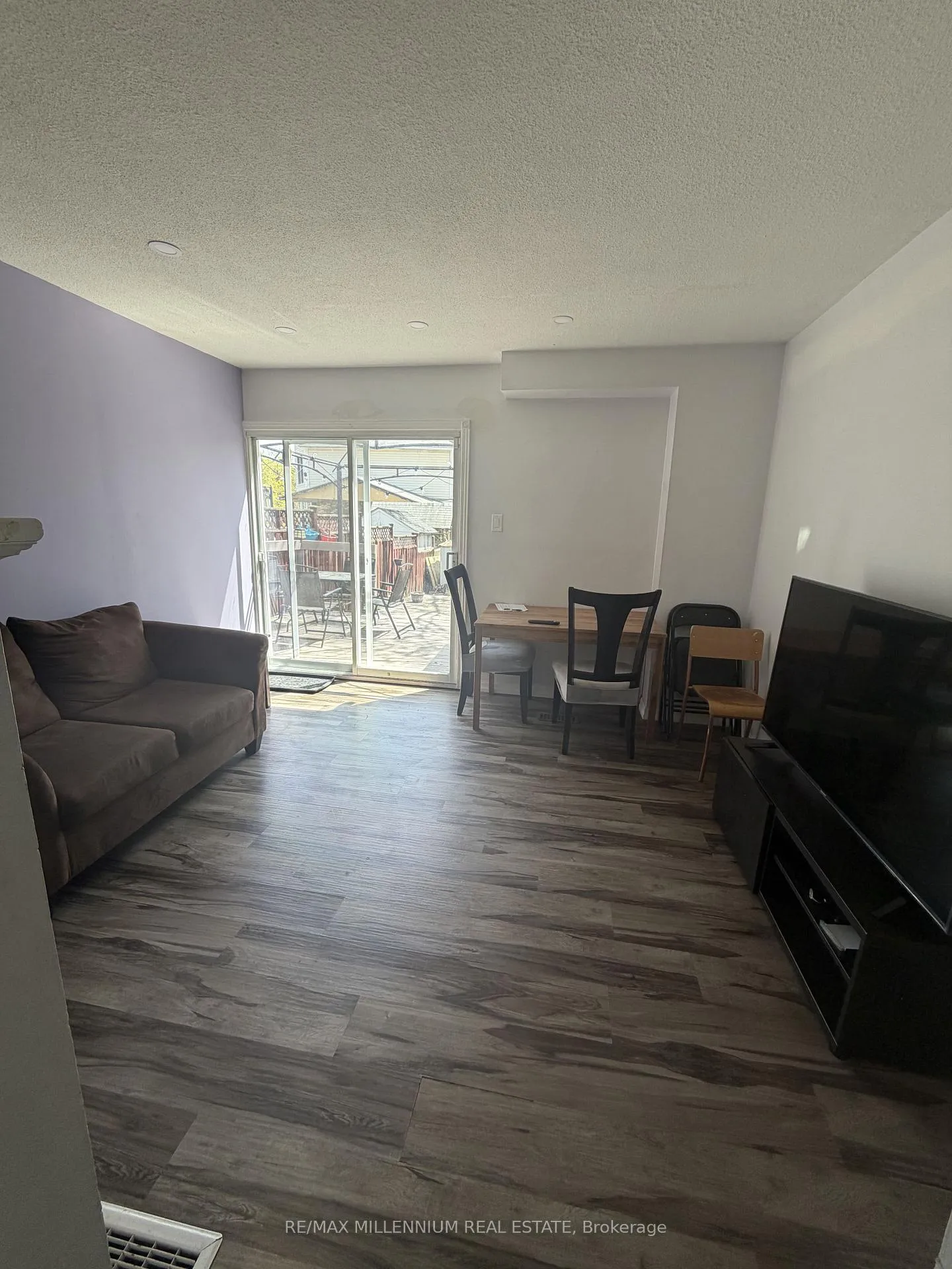 Photo 6 of 6 Cedarhill Crescent, Kitchener, Country Hills — HOMEH