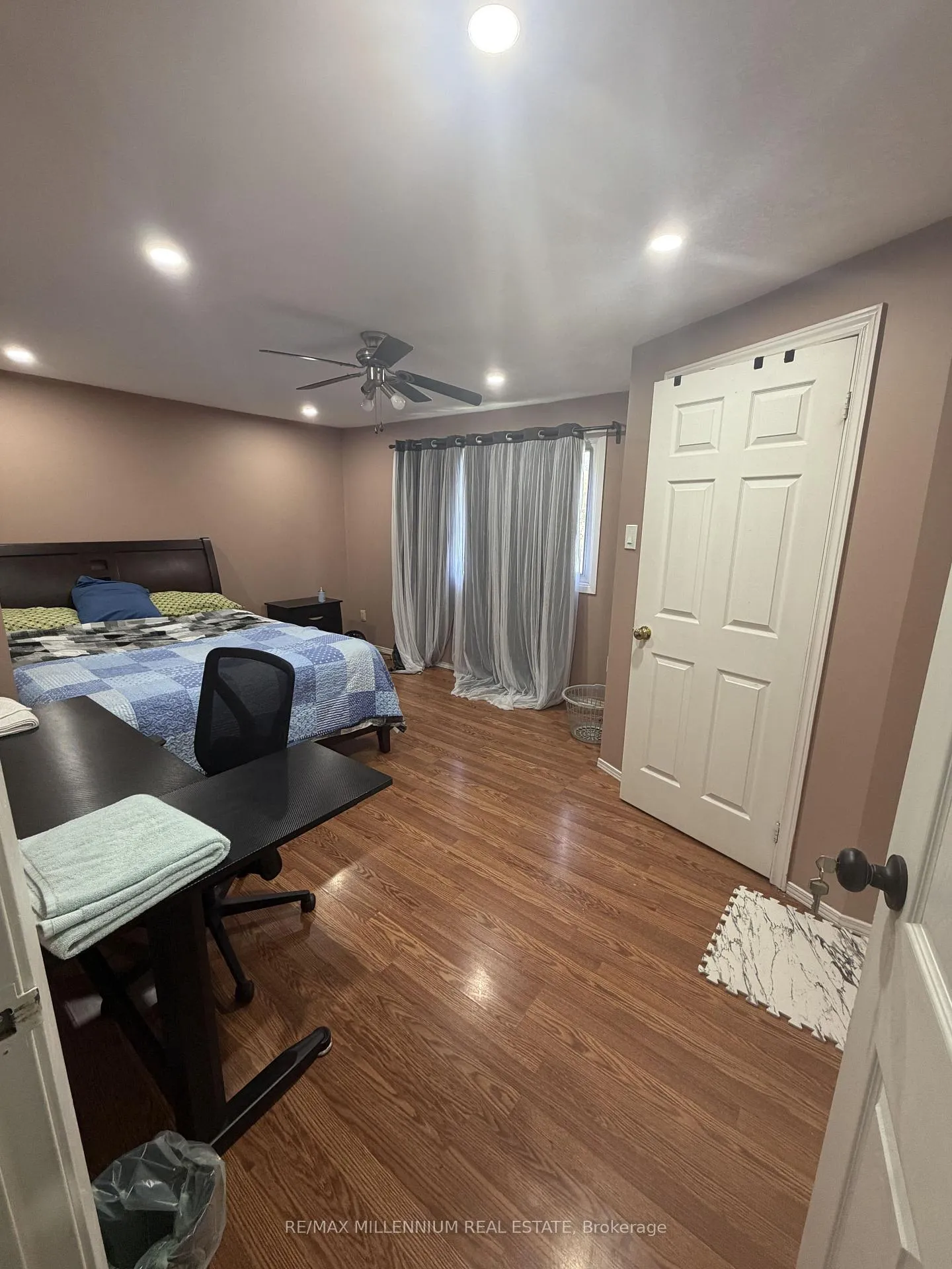 Photo 9 of 6 Cedarhill Crescent, Kitchener, Country Hills — HOMEH