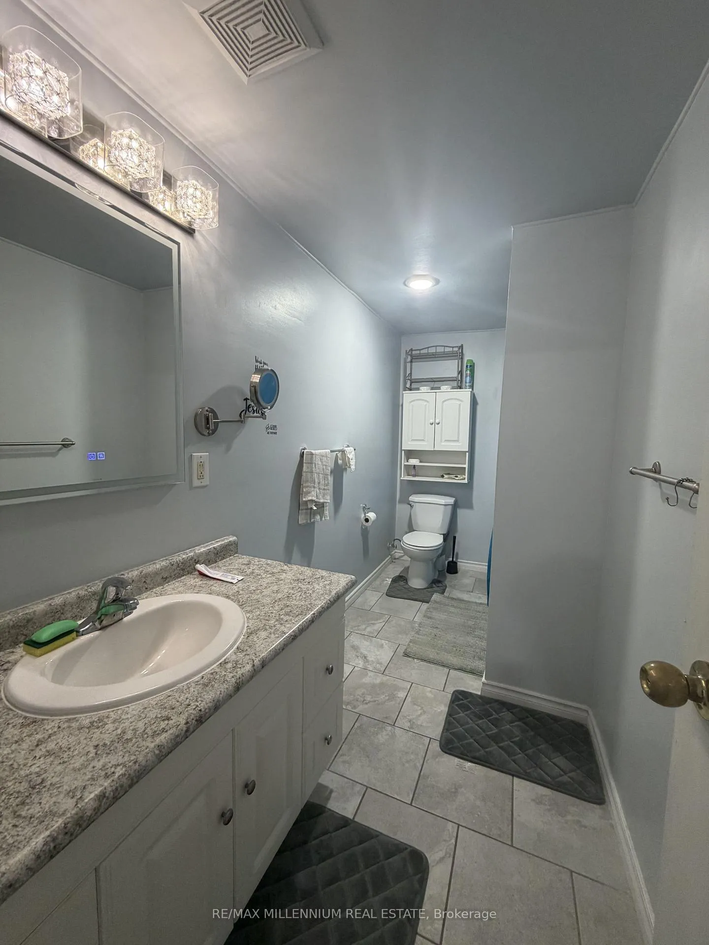 Photo 10 of 6 Cedarhill Crescent, Kitchener, Country Hills — HOMEH