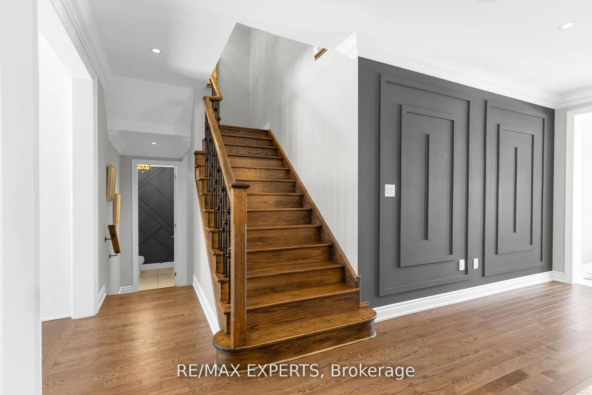 Photo 16 of 24 Mckay Avenue, New Tecumseth, Tottenham — HOMEH