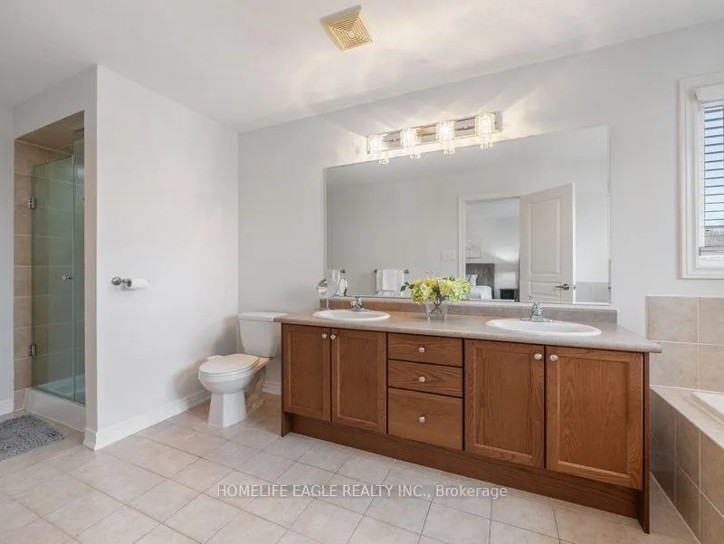 Photo 21 of 10 Fields Court, Aurora, Bayview Northeast — HOMEH