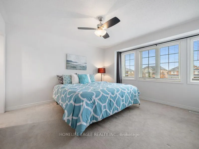 Photo 23 of 10 Fields Court, Aurora, Bayview Northeast — HOMEH