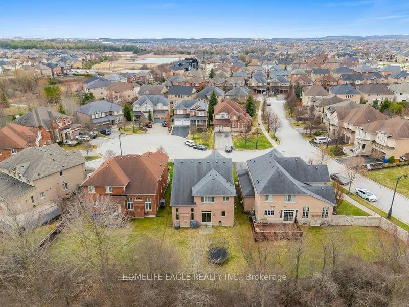 Photo 30 of 10 Fields Court, Aurora, Bayview Northeast — HOMEH
