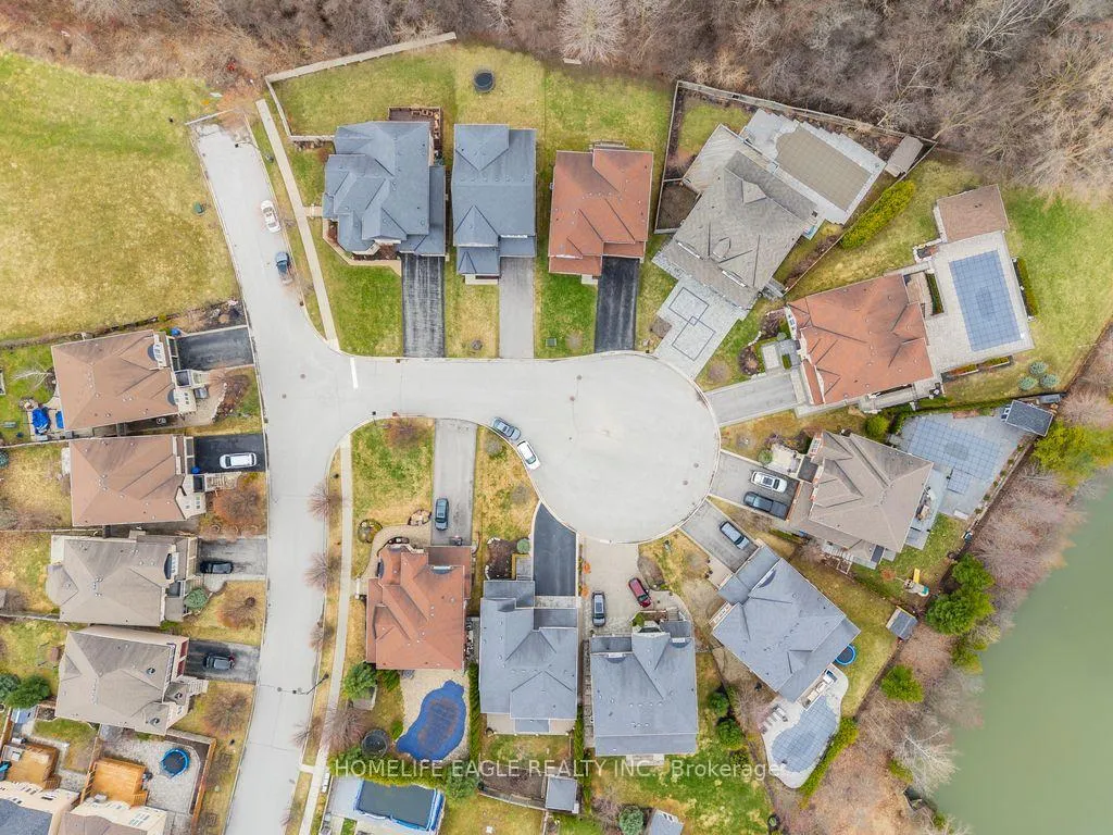 Photo 31 of 10 Fields Court, Aurora, Bayview Northeast — HOMEH