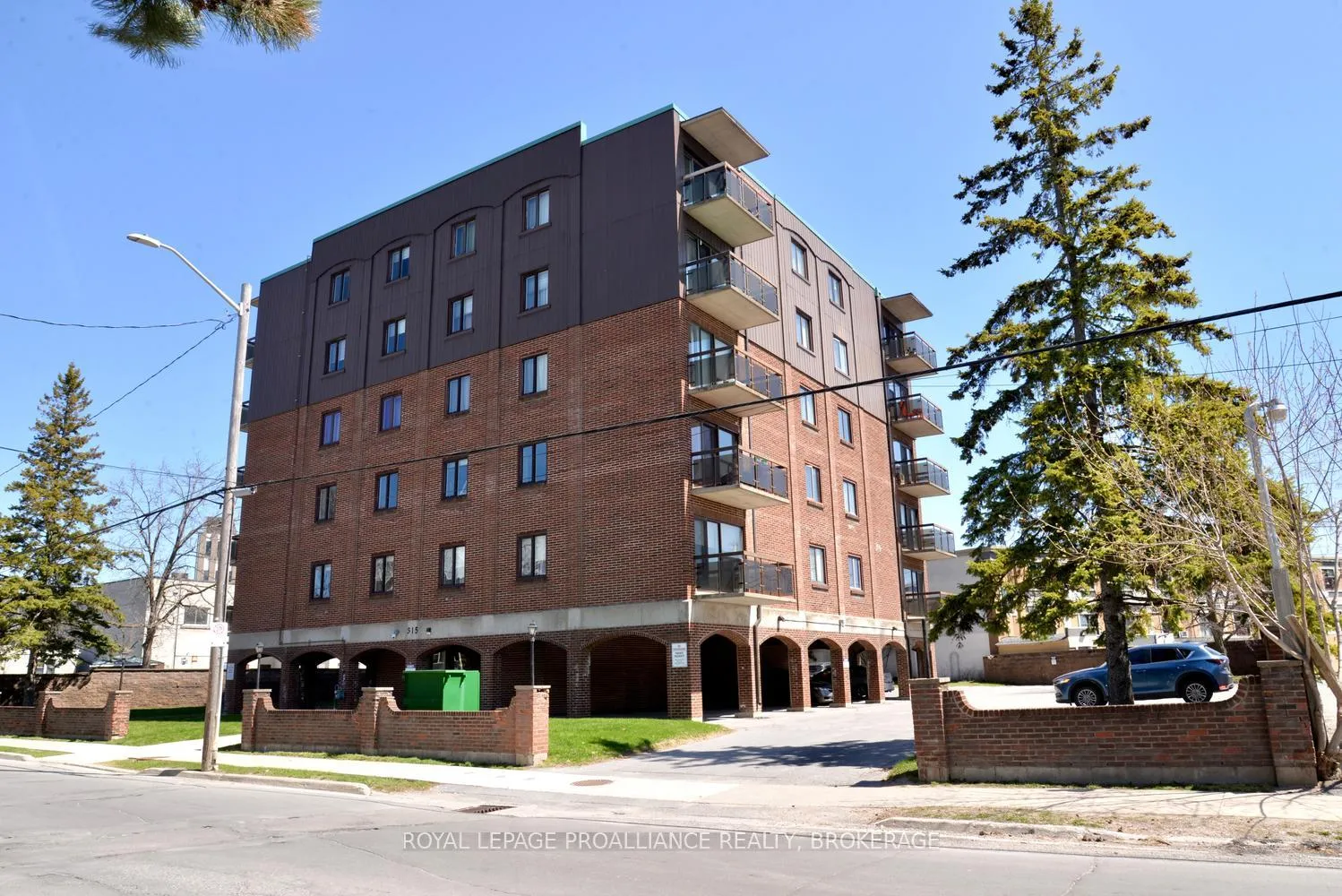 Photo 2 of Unit 203, 315 Regent Street, Kingston, Central City East — HOMEH