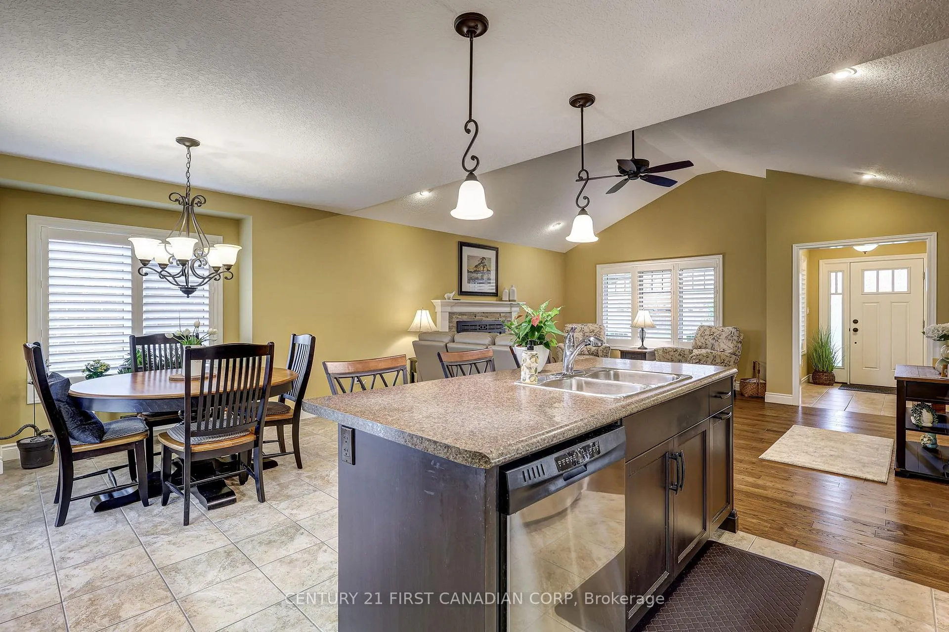 Photo 25 of 76 Westlake Drive, St. Thomas — HOMEH