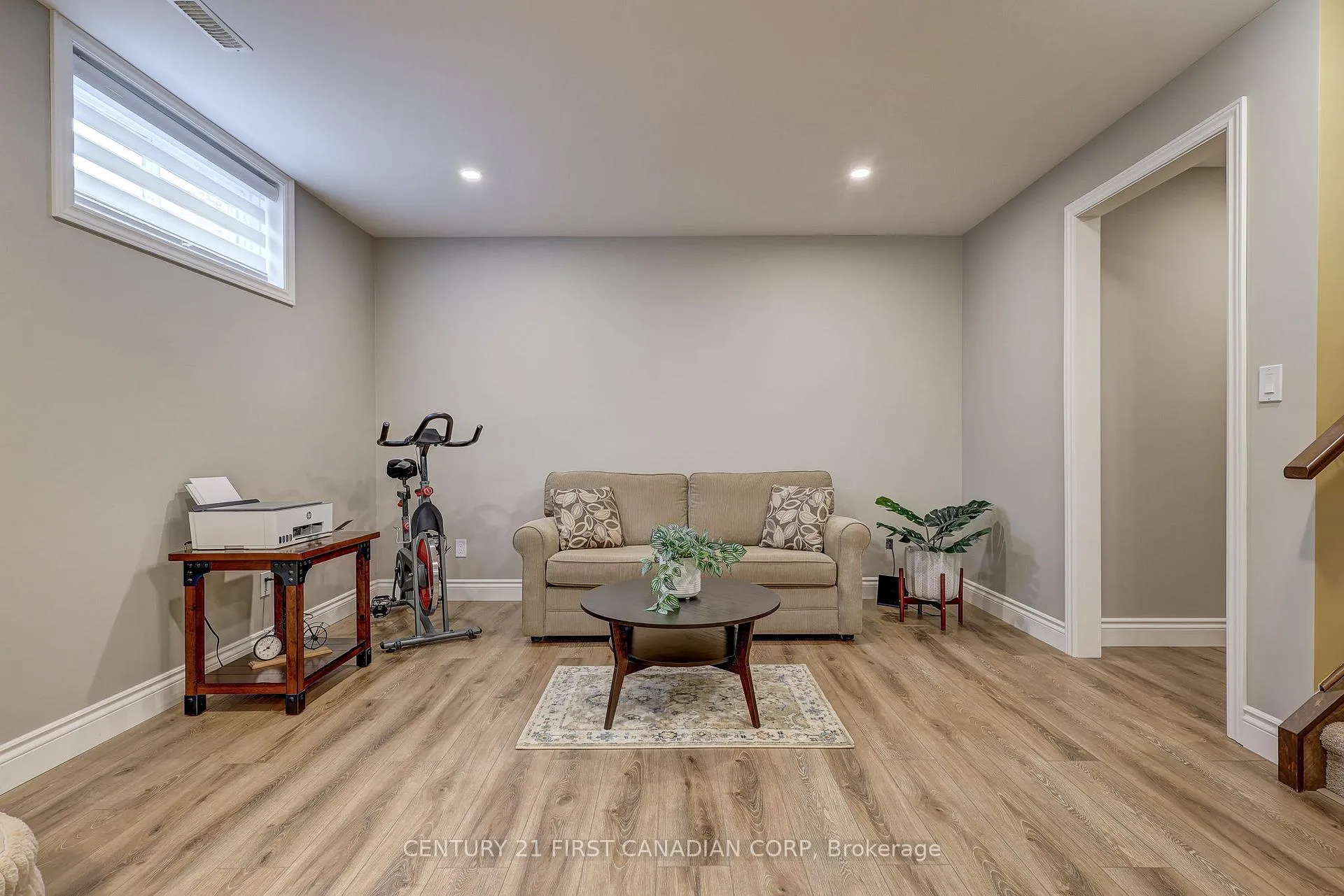 Photo 39 of 76 Westlake Drive, St. Thomas — HOMEH