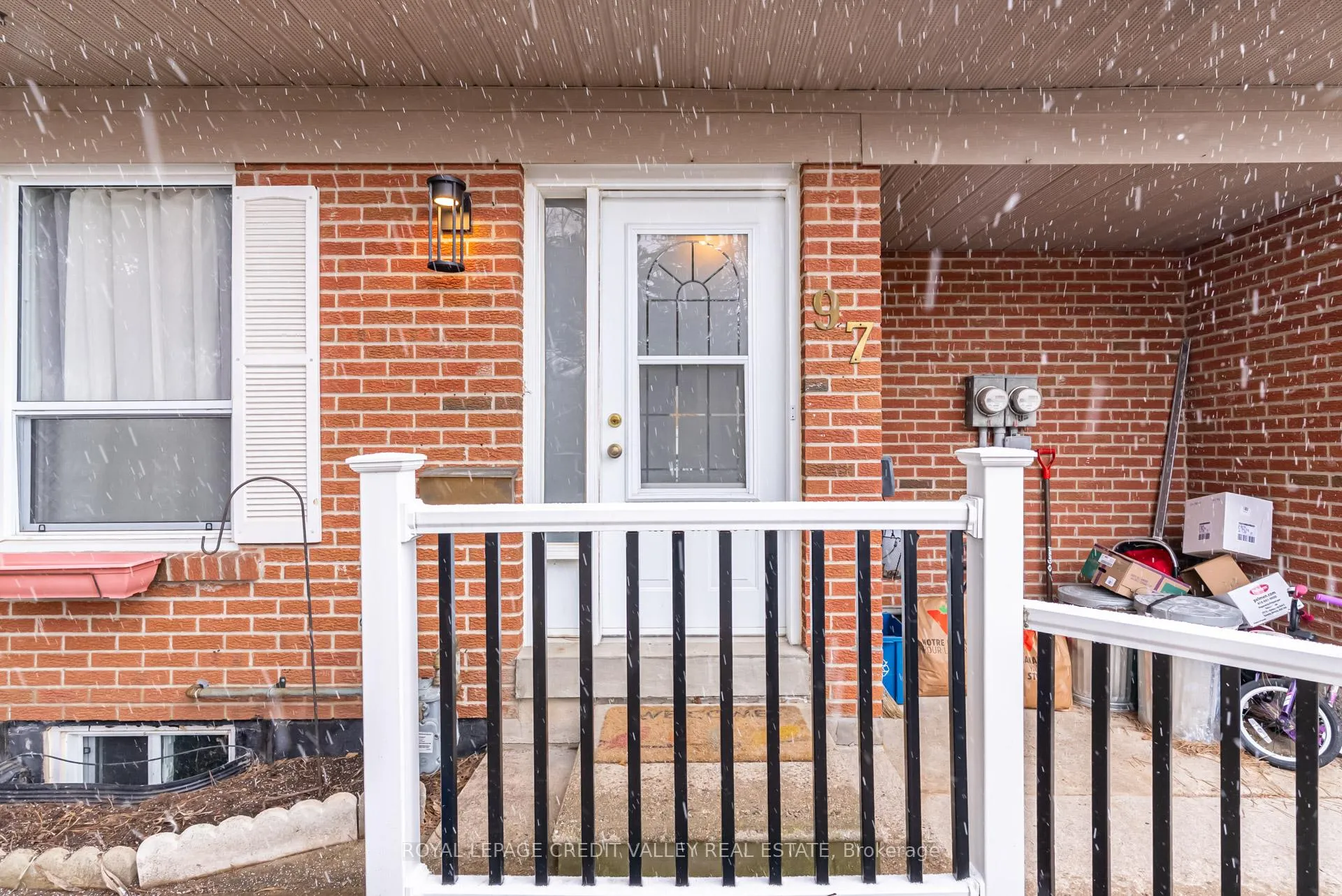 Photo 3 of 97 Kingham Road, Halton Hills, Acton — HOMEH