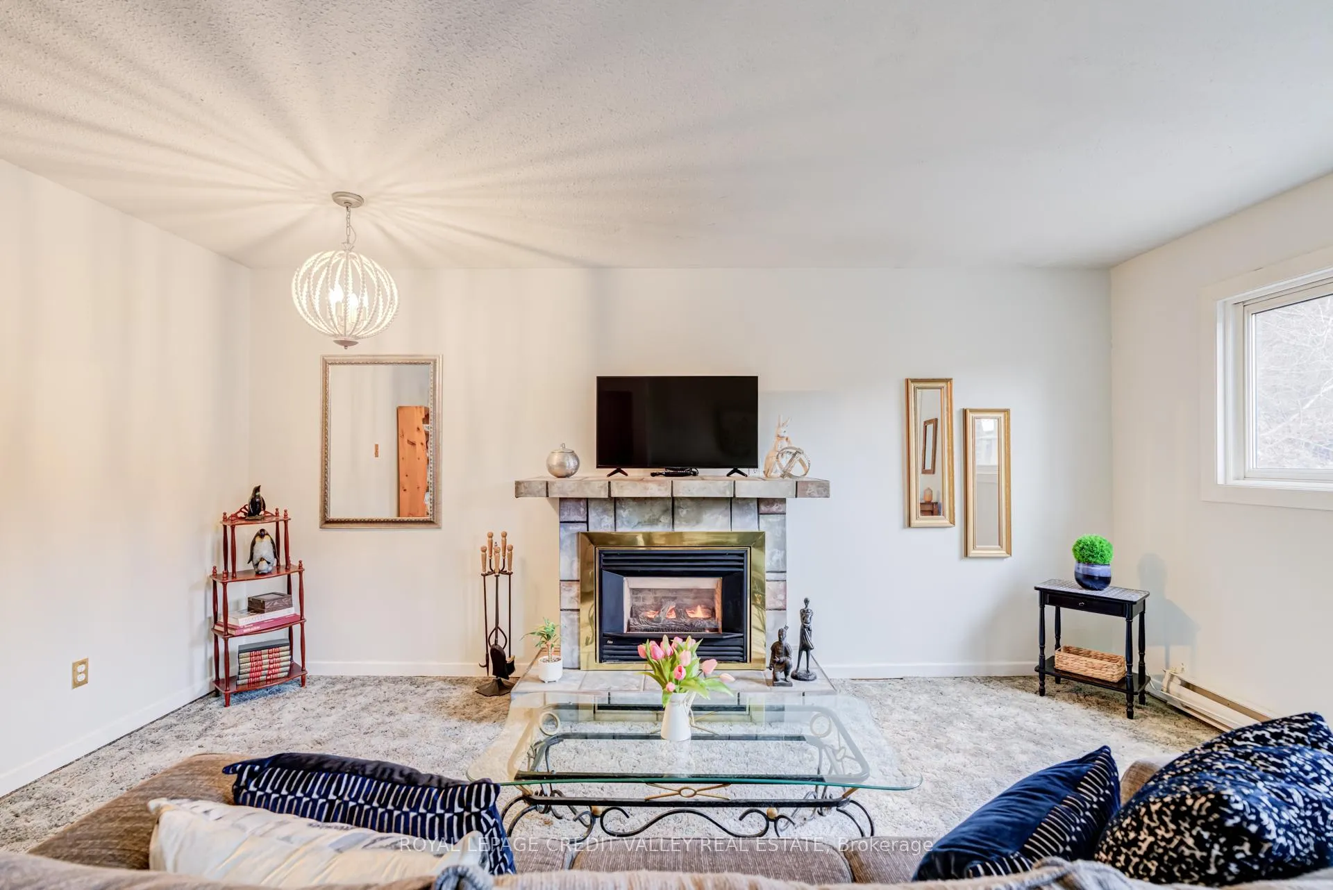 Photo 6 of 97 Kingham Road, Halton Hills, Acton — HOMEH