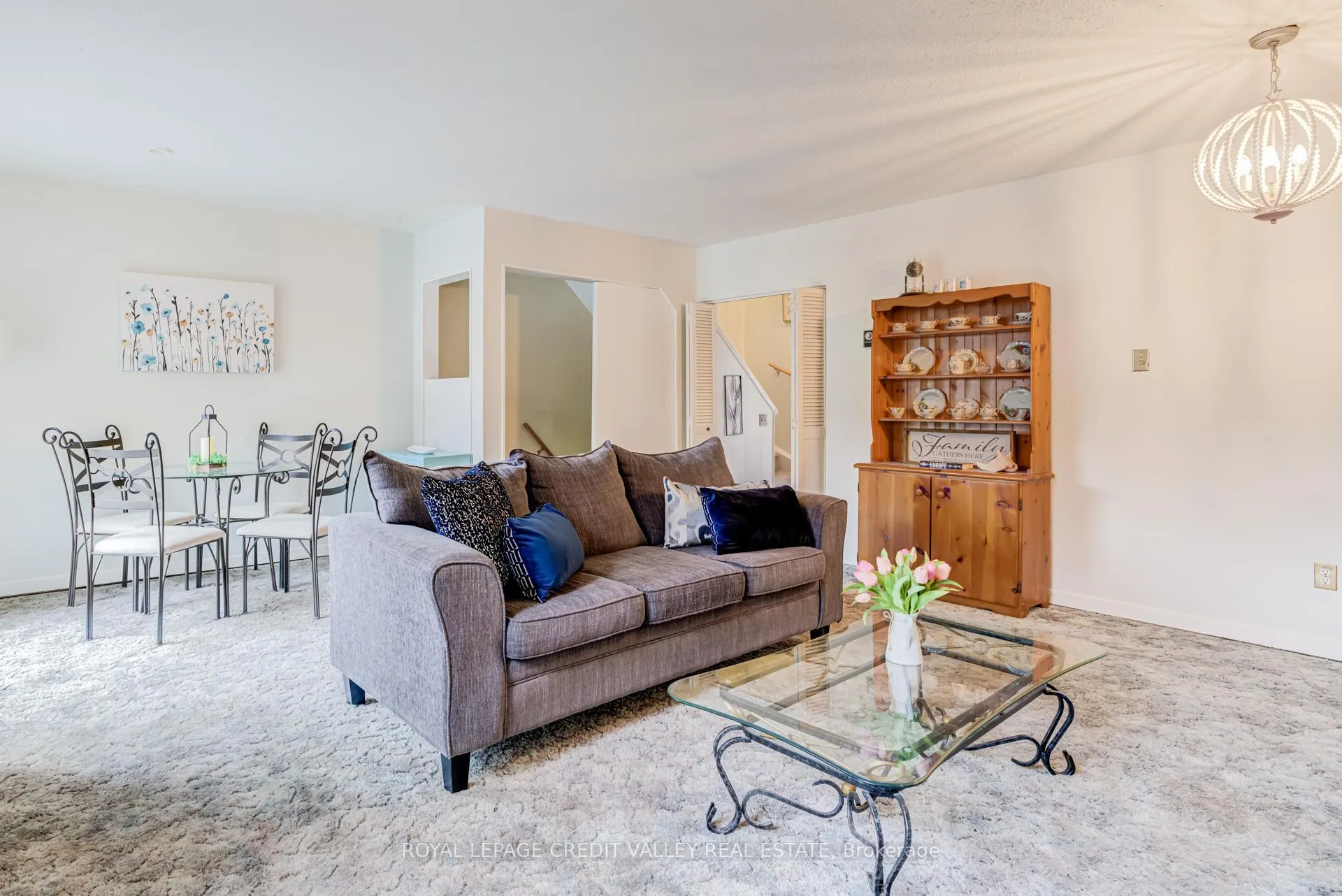 Photo 8 of 97 Kingham Road, Halton Hills, Acton — HOMEH