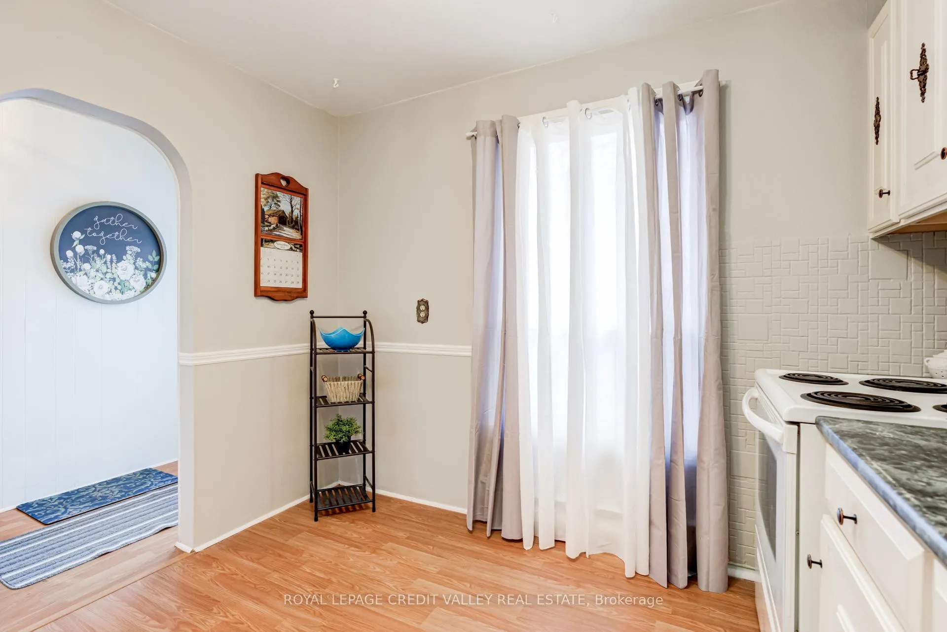 Photo 12 of 97 Kingham Road, Halton Hills, Acton — HOMEH