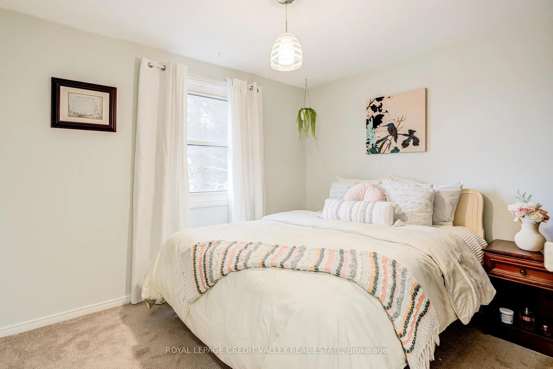 Photo 16 of 97 Kingham Road, Halton Hills, Acton — HOMEH
