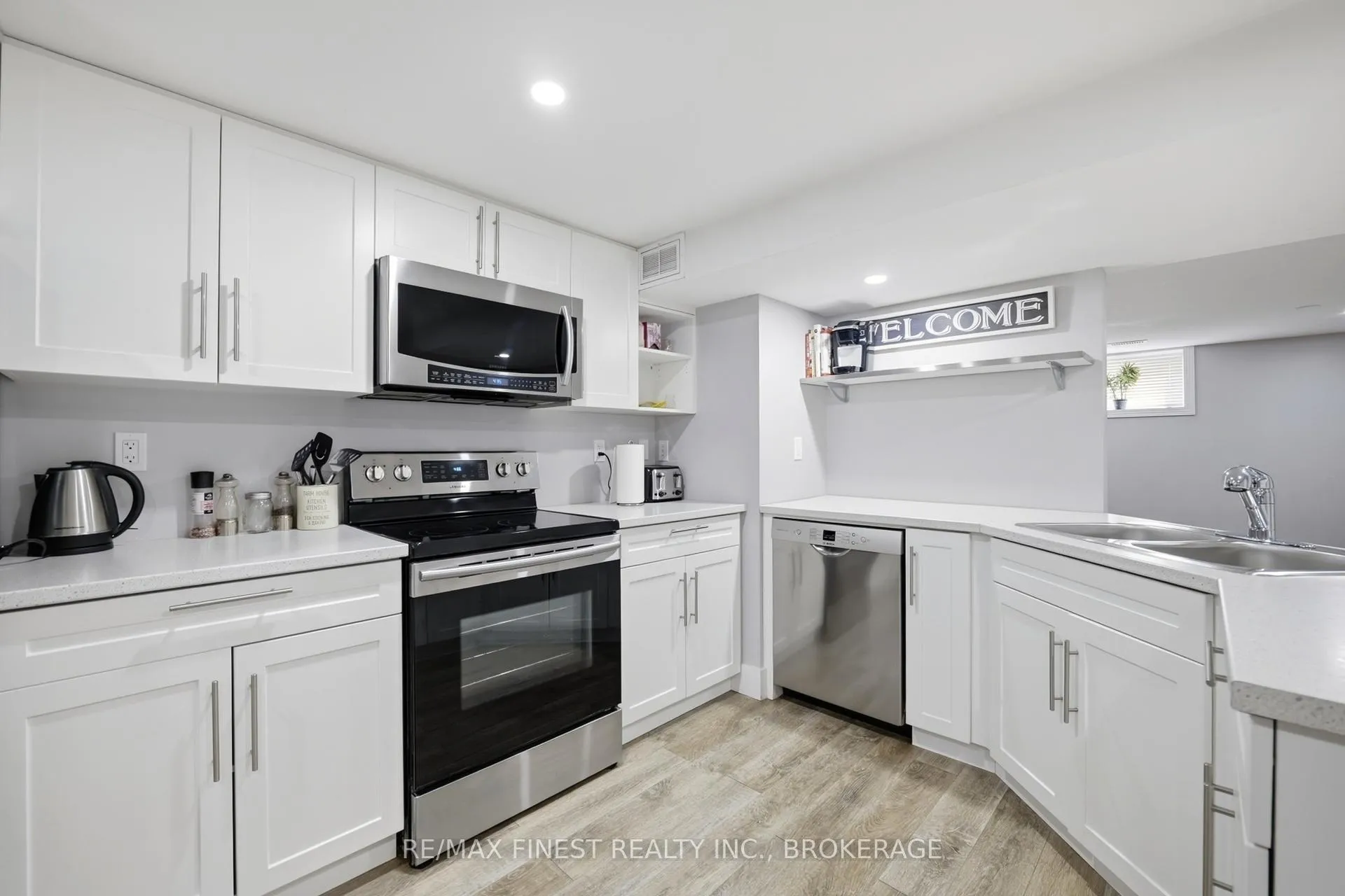 Photo 8 of 171 Sutherland Drive, Kingston, Rideau — HOMEH