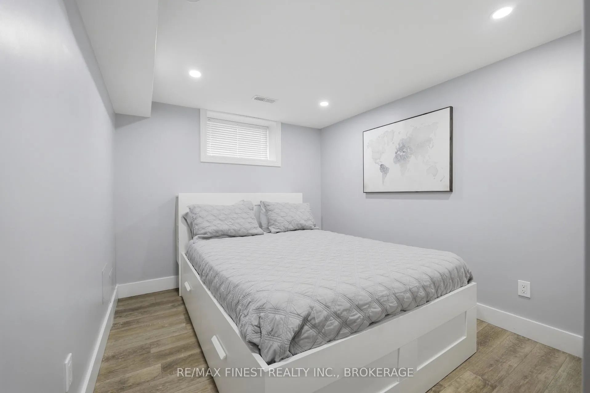 Photo 12 of 171 Sutherland Drive, Kingston, Rideau — HOMEH