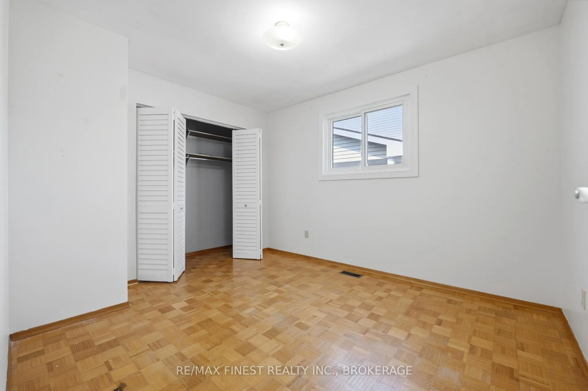 Photo 19 of 171 Sutherland Drive, Kingston, Rideau — HOMEH