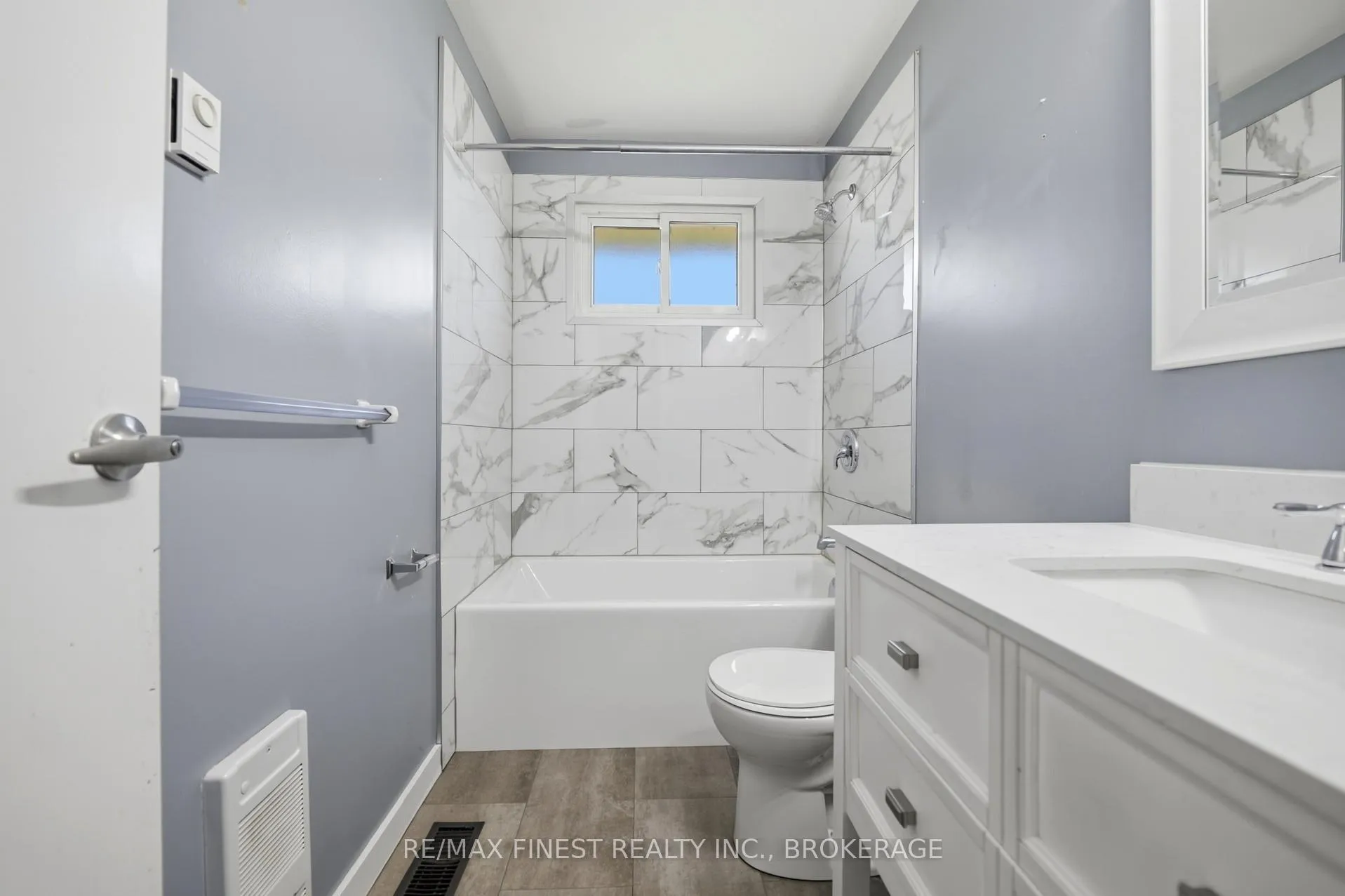 Photo 21 of 171 Sutherland Drive, Kingston, Rideau — HOMEH