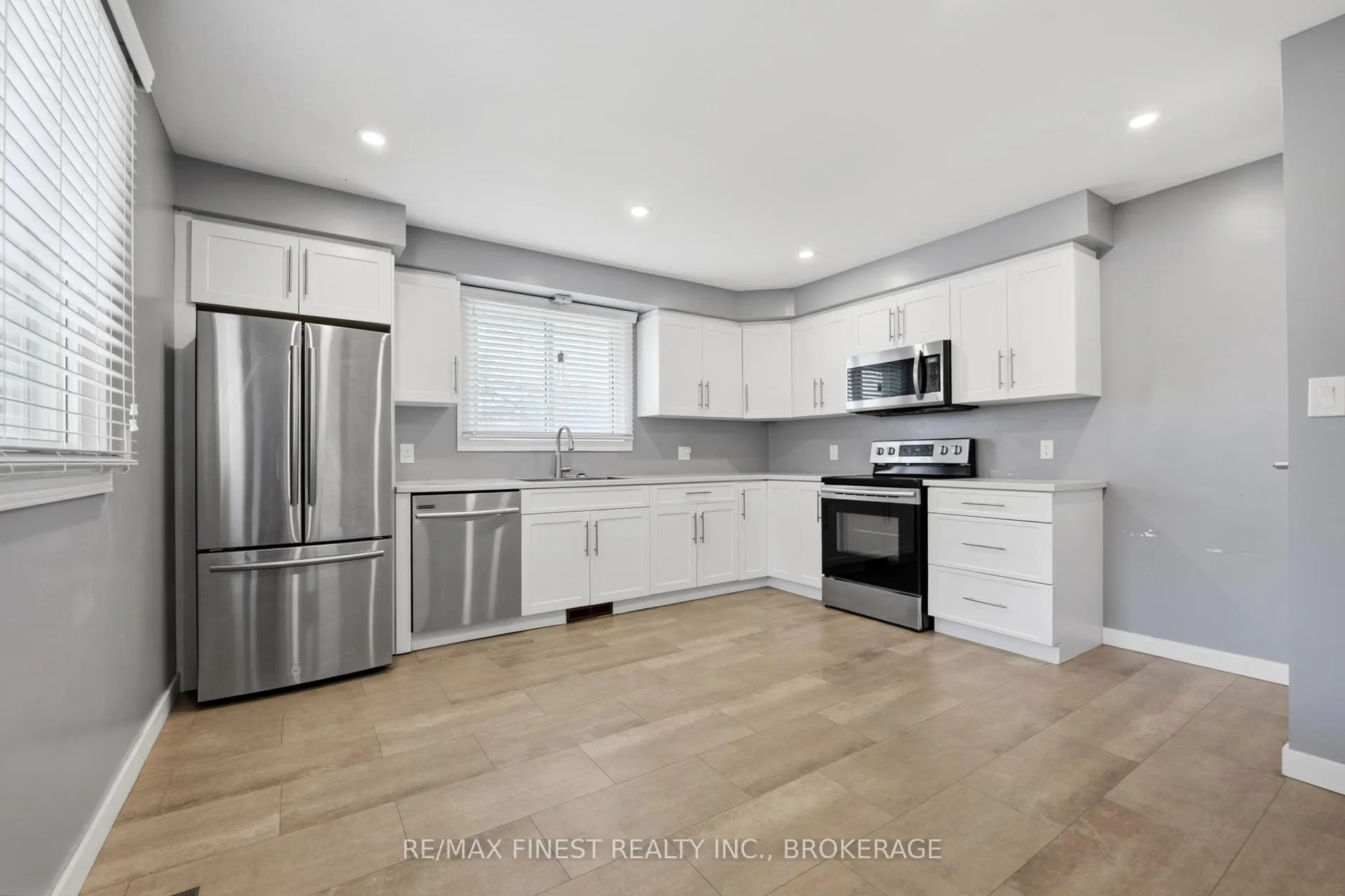 Photo 26 of 171 Sutherland Drive, Kingston, Rideau — HOMEH