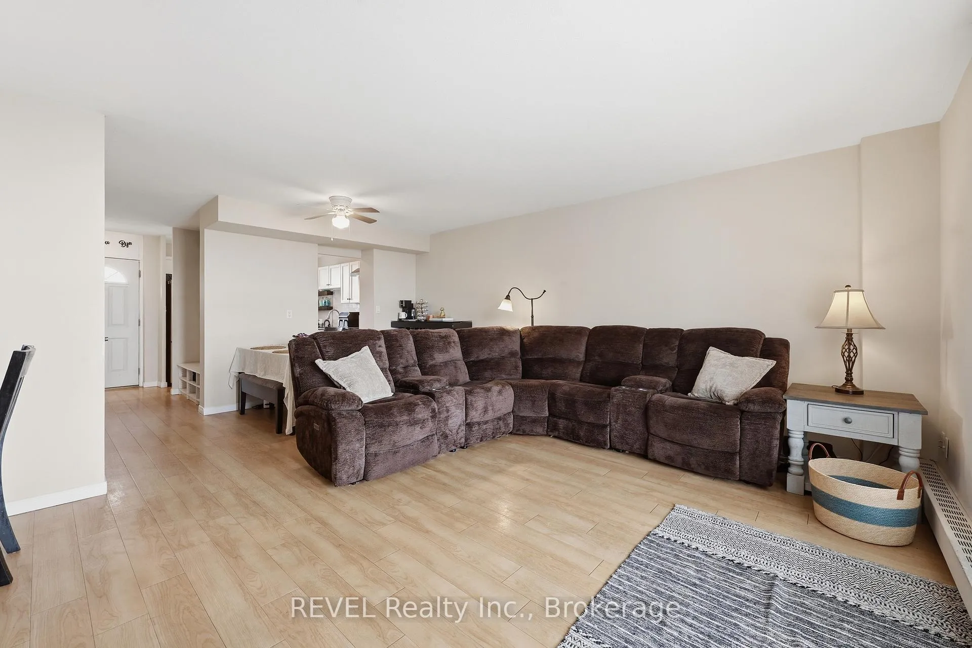 Photo 13 of Unit 824, 350 Quigley Road, Hamilton, Vincent — HOMEH