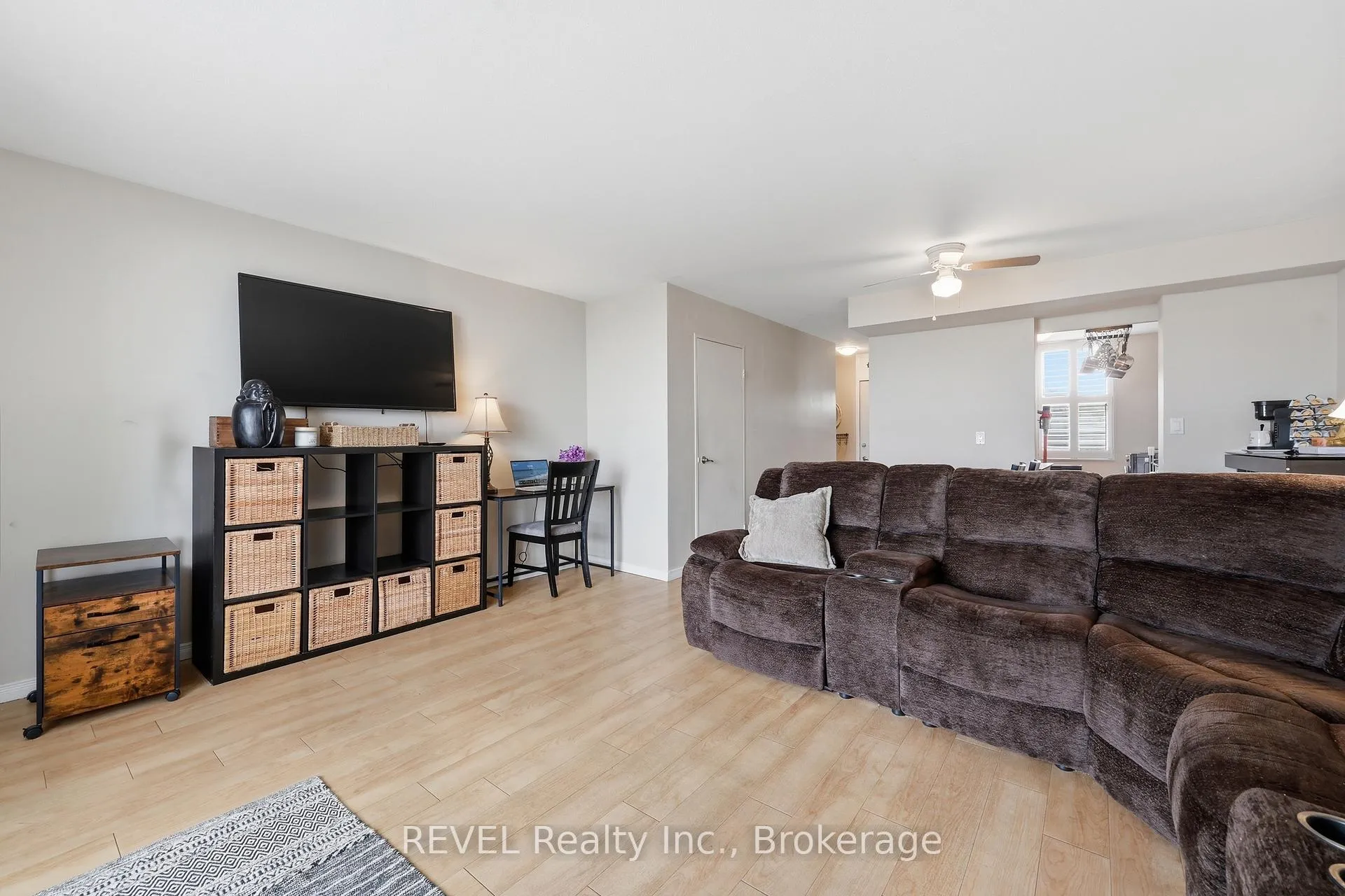 Photo 15 of Unit 824, 350 Quigley Road, Hamilton, Vincent — HOMEH