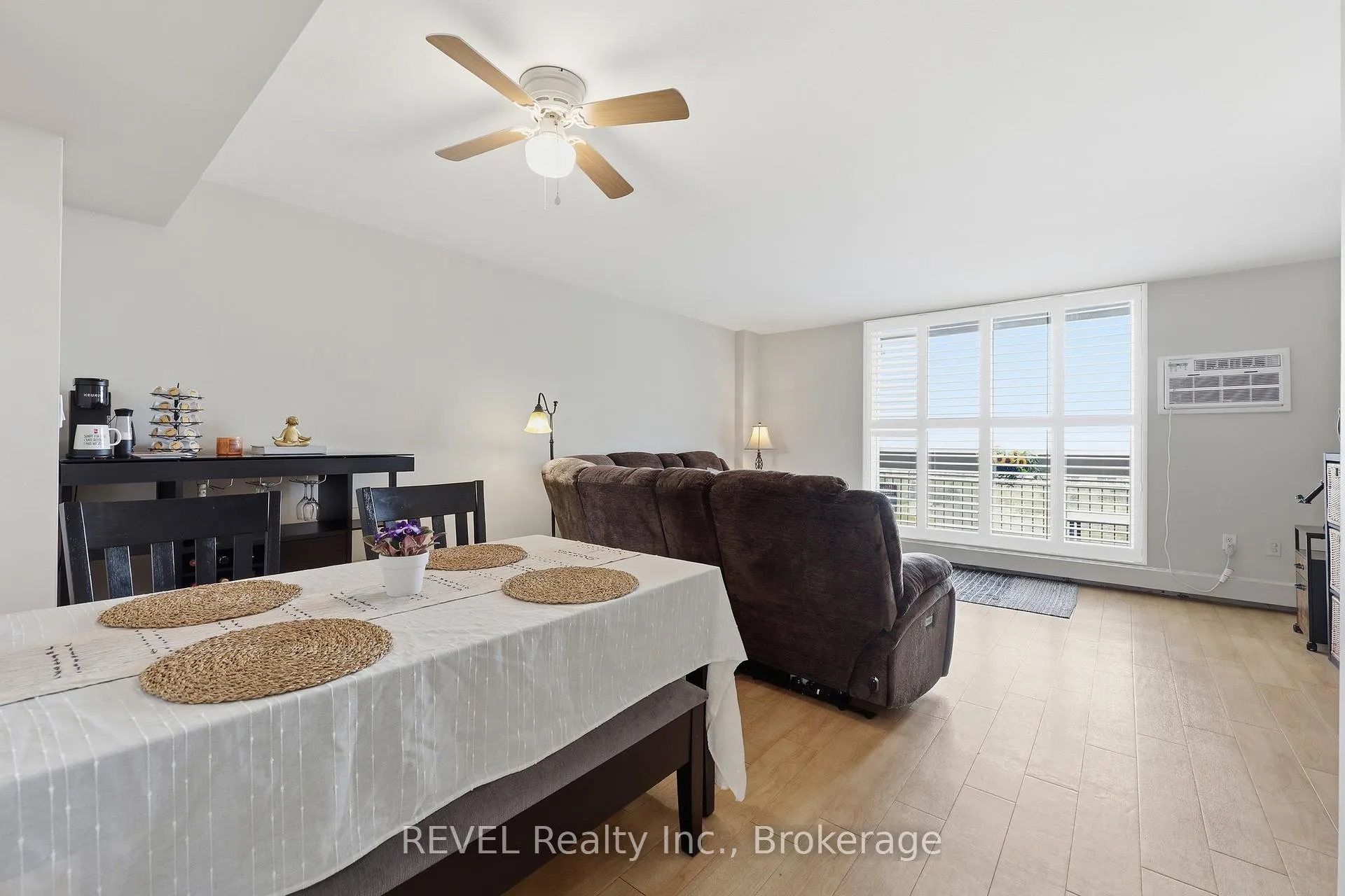Photo 16 of Unit 824, 350 Quigley Road, Hamilton, Vincent — HOMEH
