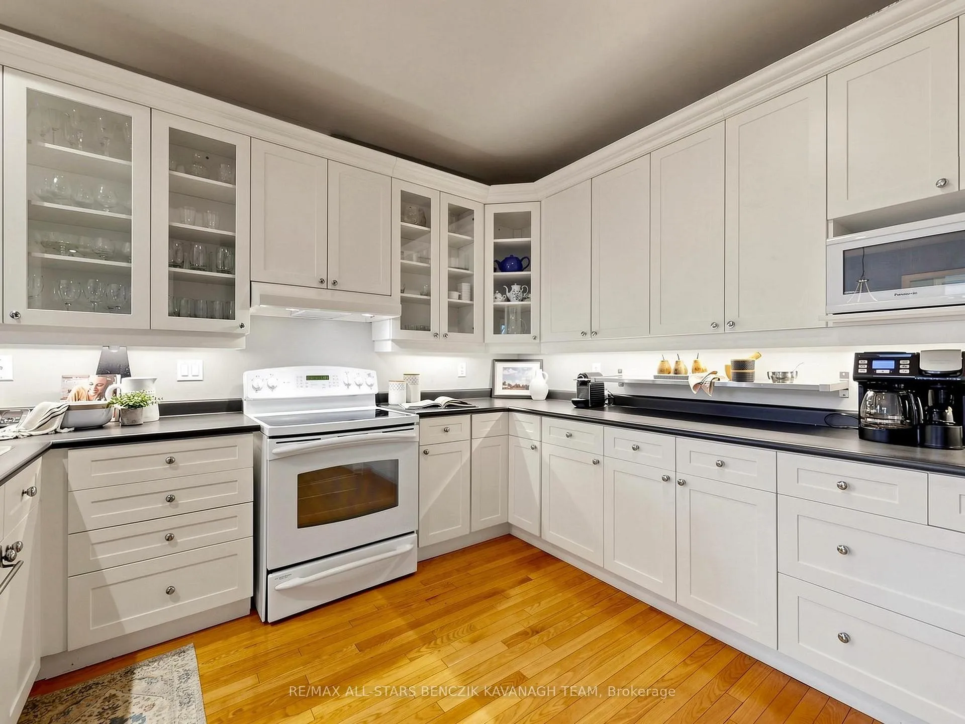 Photo 8 of 20 Peony Street, Markham, Cornell — HOMEH
