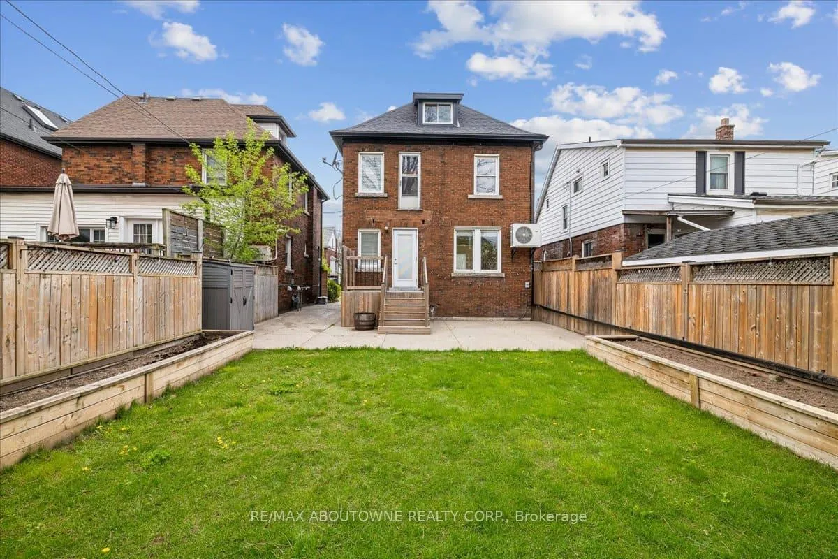 Photo 45 of 23 Ottawa Street S, Hamilton, Delta — HOMEH