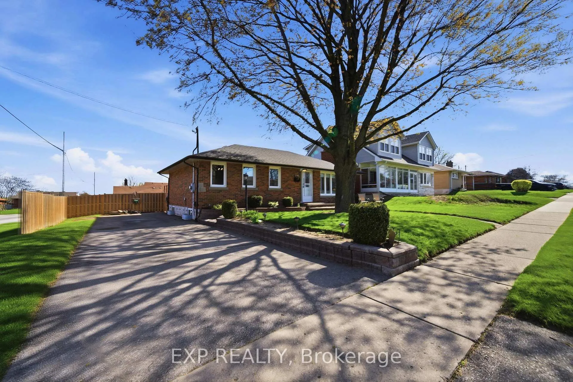 Photo 3 of 775 Emerson Avenue, Oshawa, Donevan — HOMEH