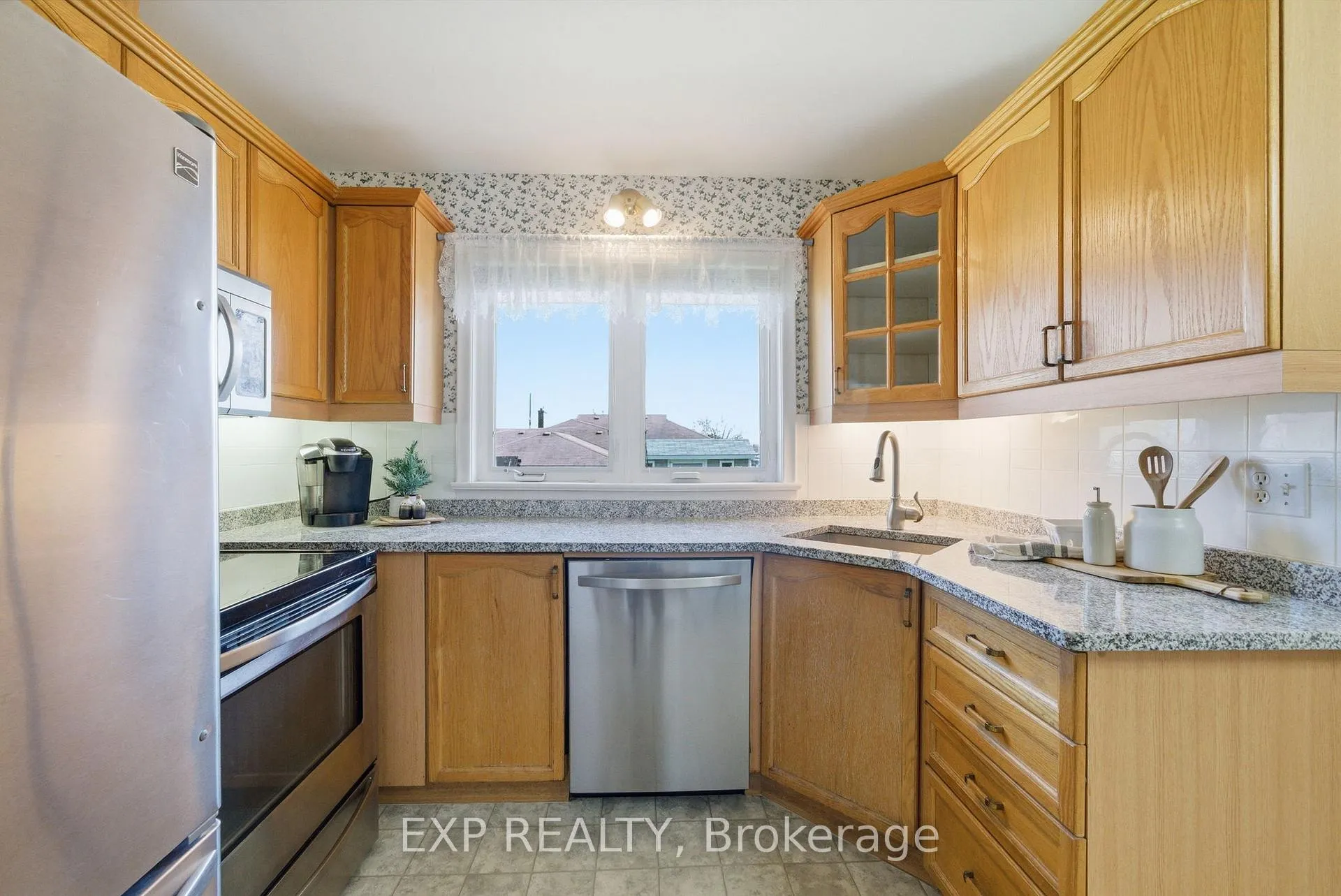 Photo 14 of 775 Emerson Avenue, Oshawa, Donevan — HOMEH