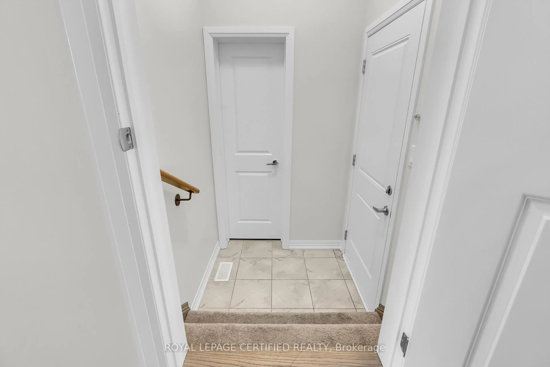 Photo 25 of 244 Newman Drive, Cambridge — HOMEH