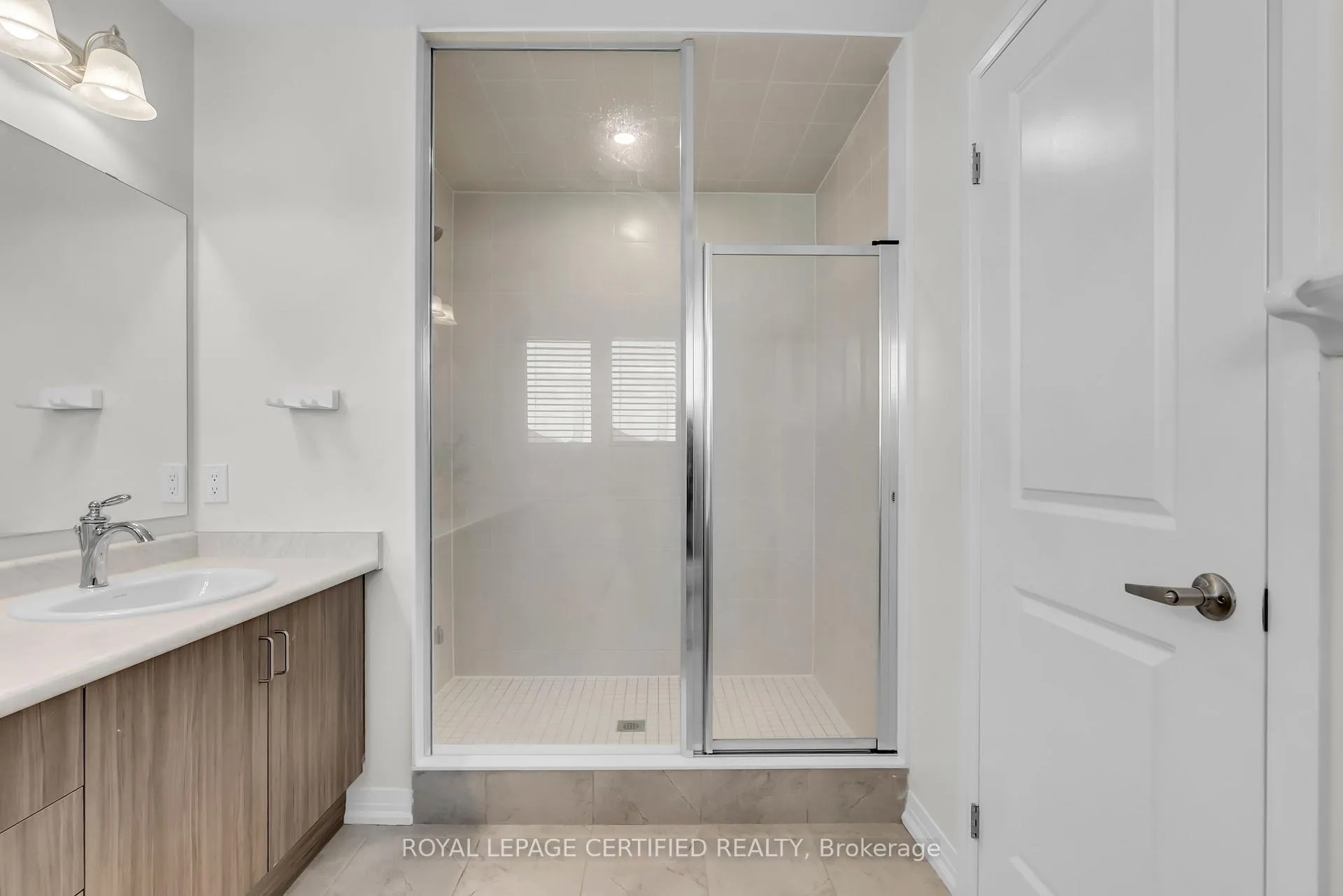 Photo 32 of 244 Newman Drive, Cambridge — HOMEH