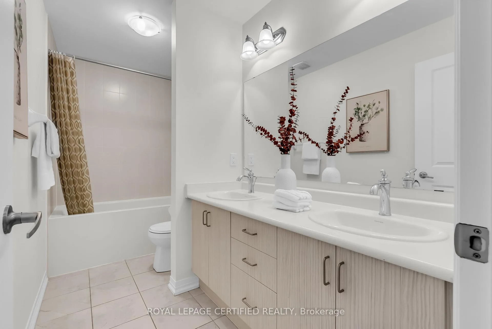 Photo 34 of 244 Newman Drive, Cambridge — HOMEH