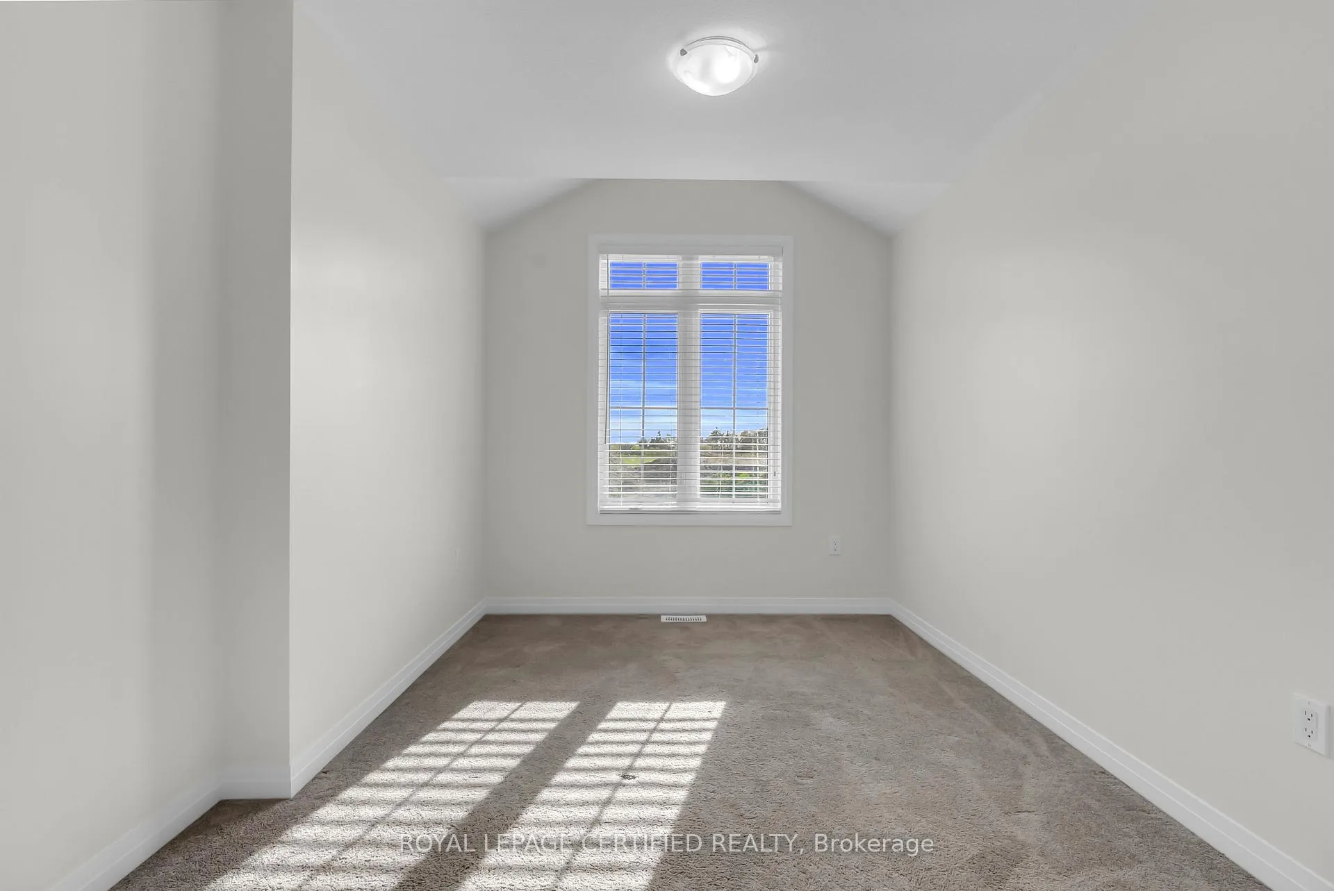 Photo 37 of 244 Newman Drive, Cambridge — HOMEH