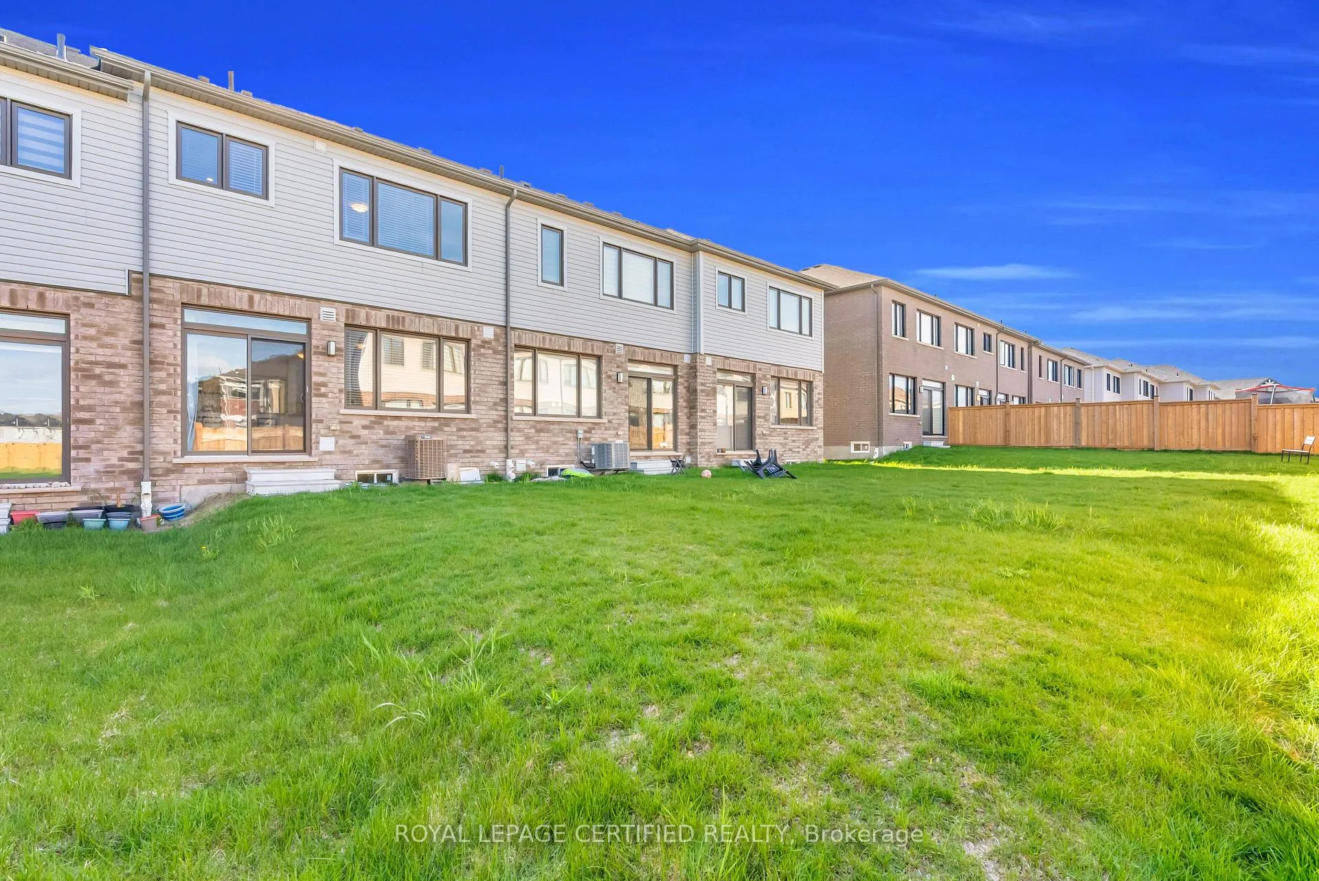 Photo 44 of 244 Newman Drive, Cambridge — HOMEH
