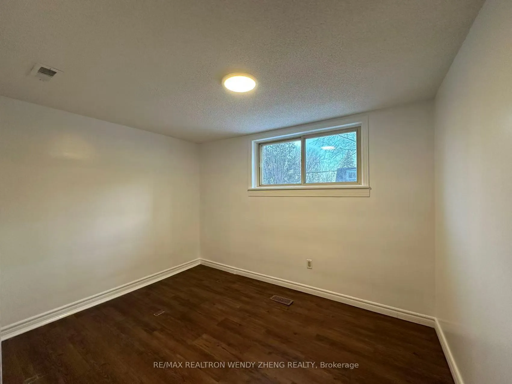 Photo 7 of Unit Bsmt, 6 Lincoln Green Drive, Markham, Bullock — HOMEH