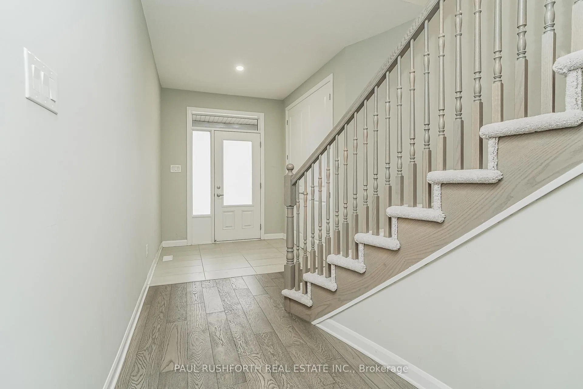 Photo 4 of 15 Sweet Pea Way, Ottawa, Kanata - Kanata Lakes/Heritage Hills — HOMEH