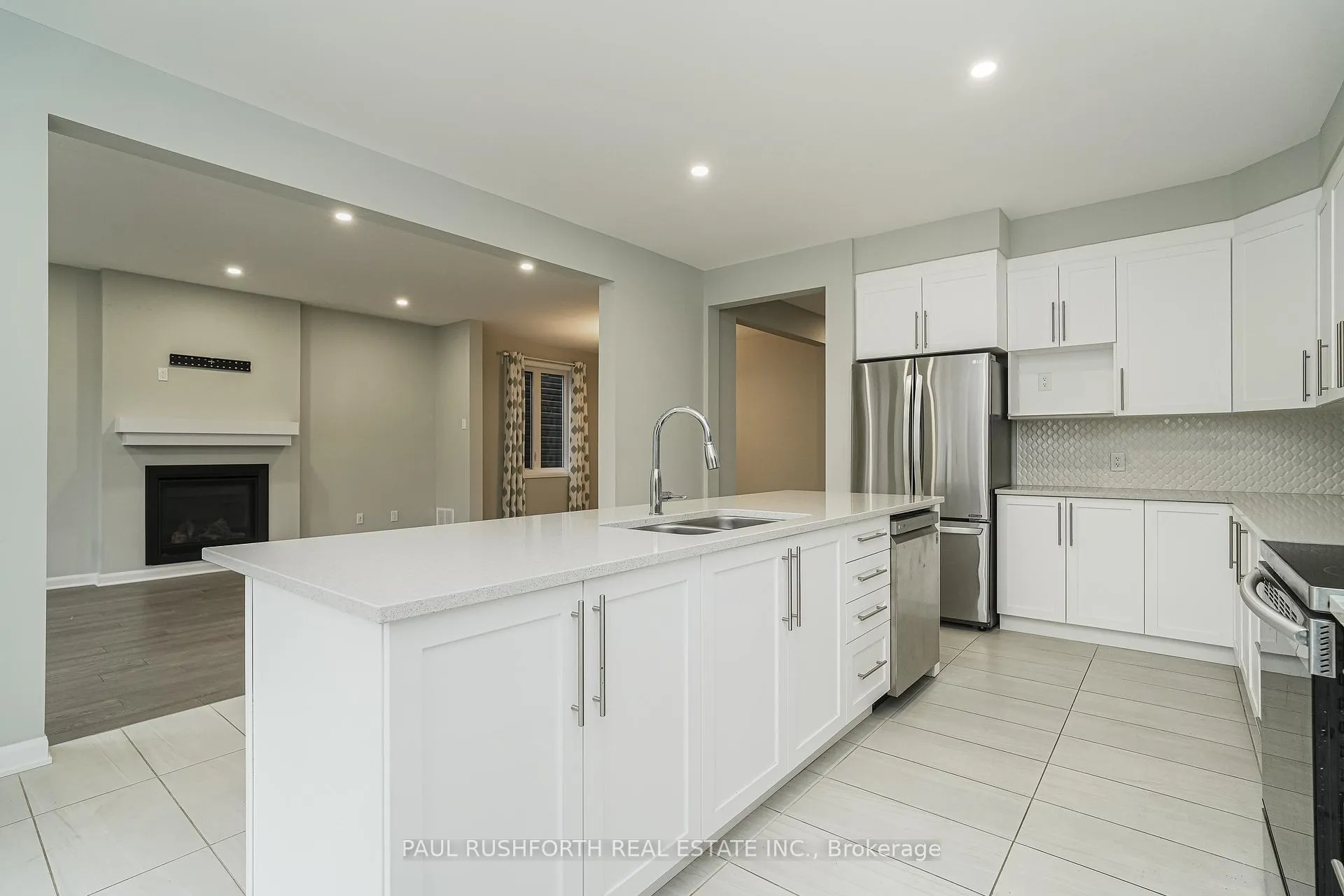 Photo 11 of 15 Sweet Pea Way, Ottawa, Kanata - Kanata Lakes/Heritage Hills — HOMEH