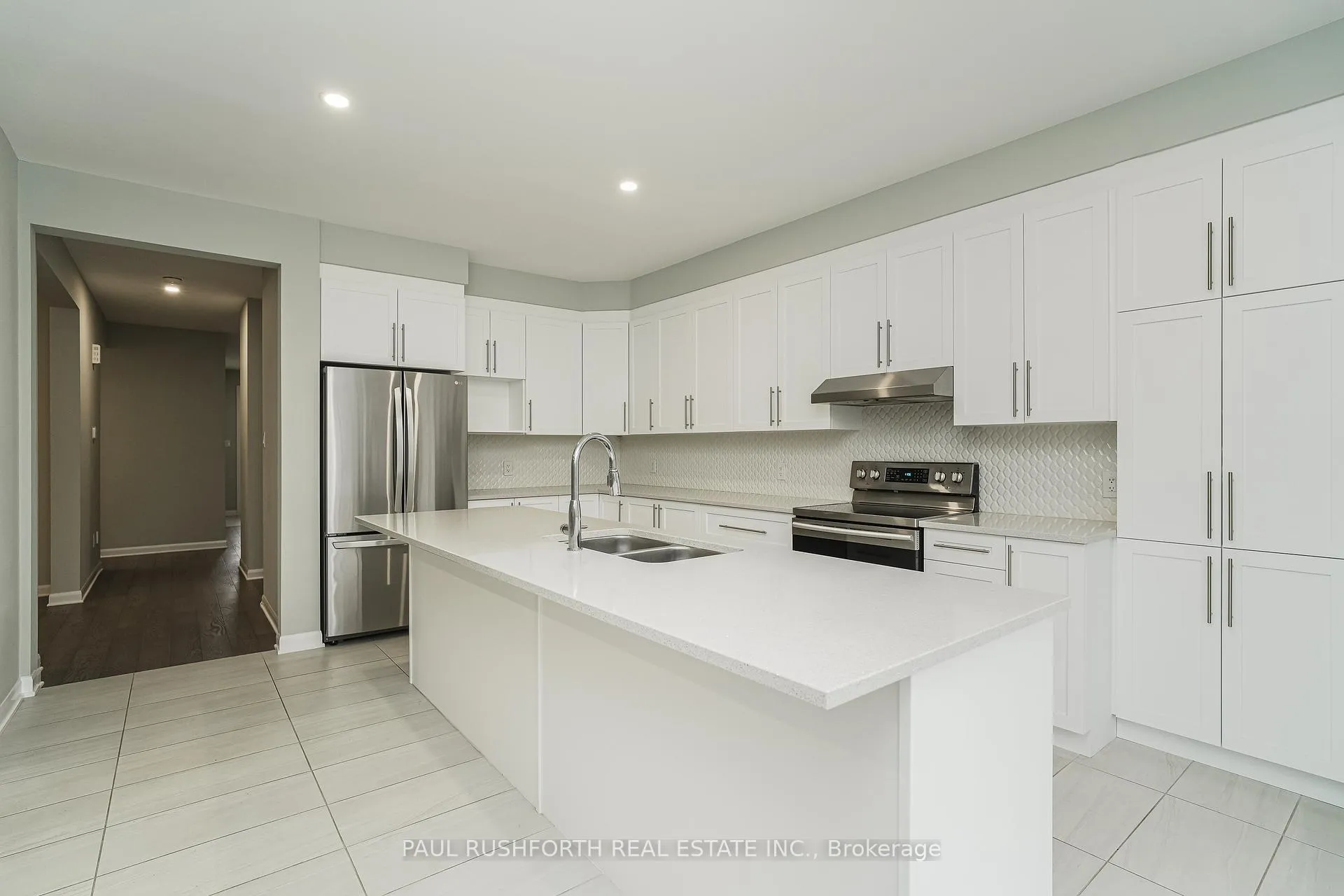 Photo 14 of 15 Sweet Pea Way, Ottawa, Kanata - Kanata Lakes/Heritage Hills — HOMEH