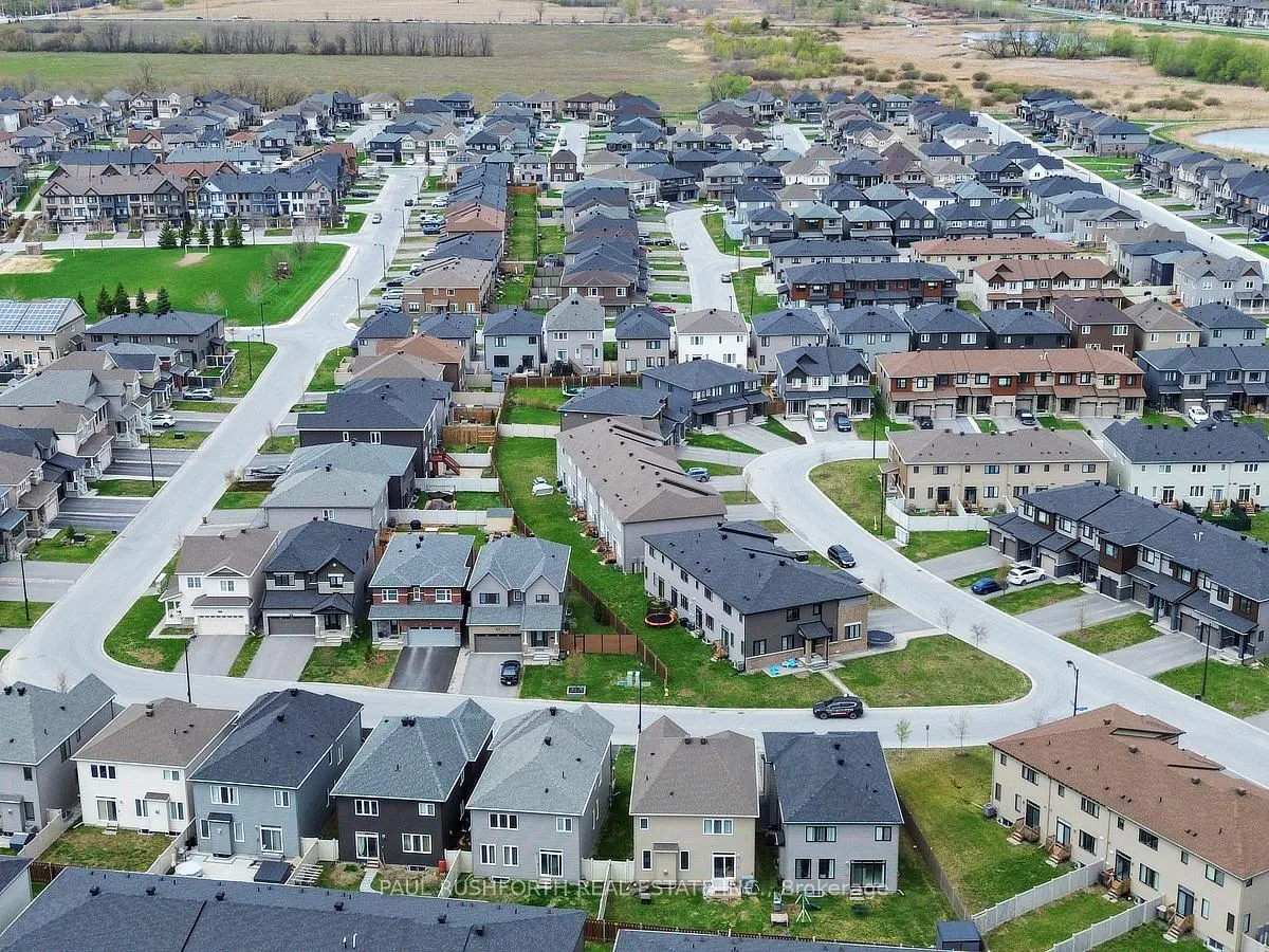 Photo 40 of 15 Sweet Pea Way, Ottawa, Kanata - Kanata Lakes/Heritage Hills — HOMEH