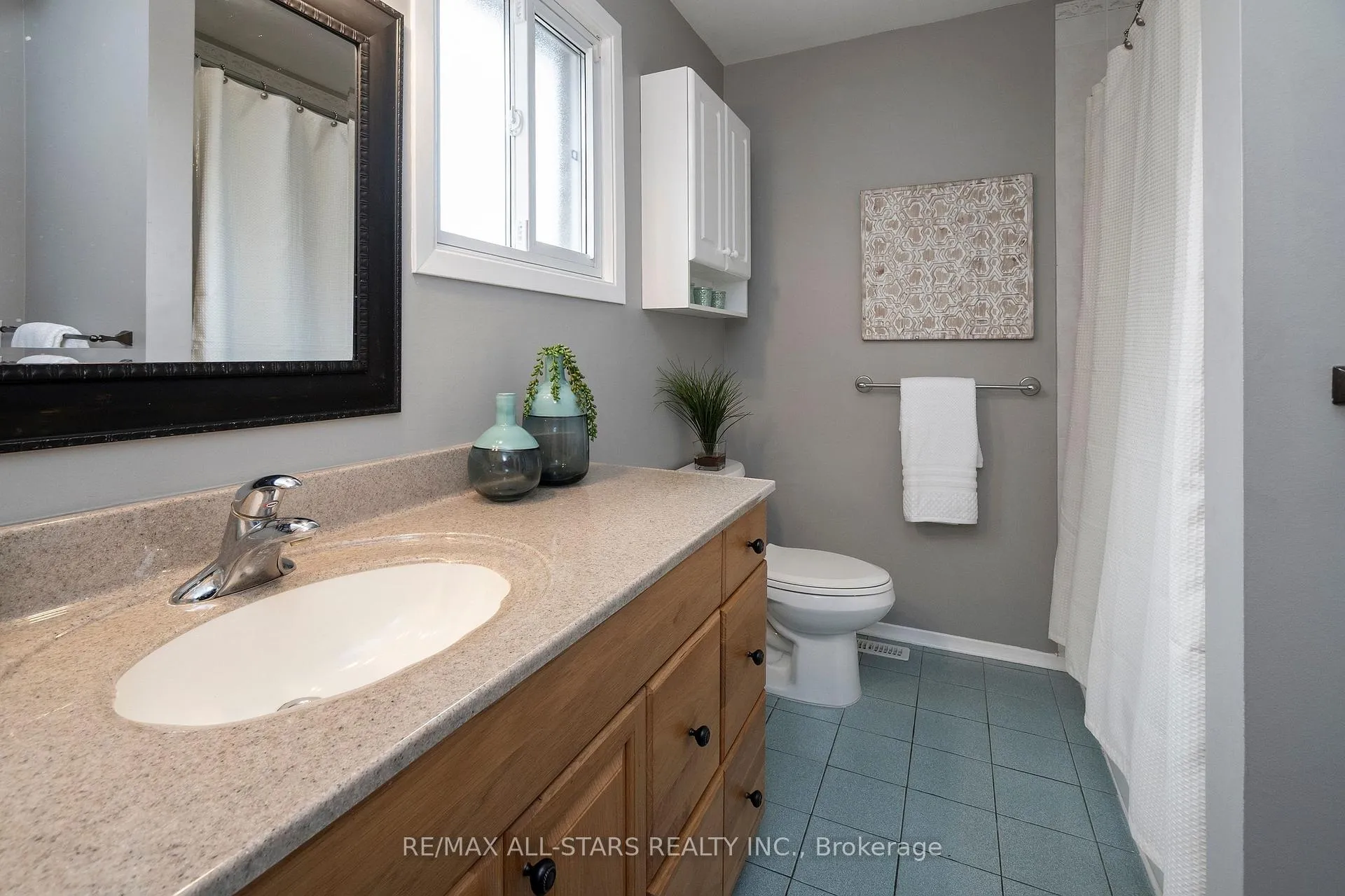 Photo 18 of 96 Tunney Crescent, Markham, Raymerville — HOMEH