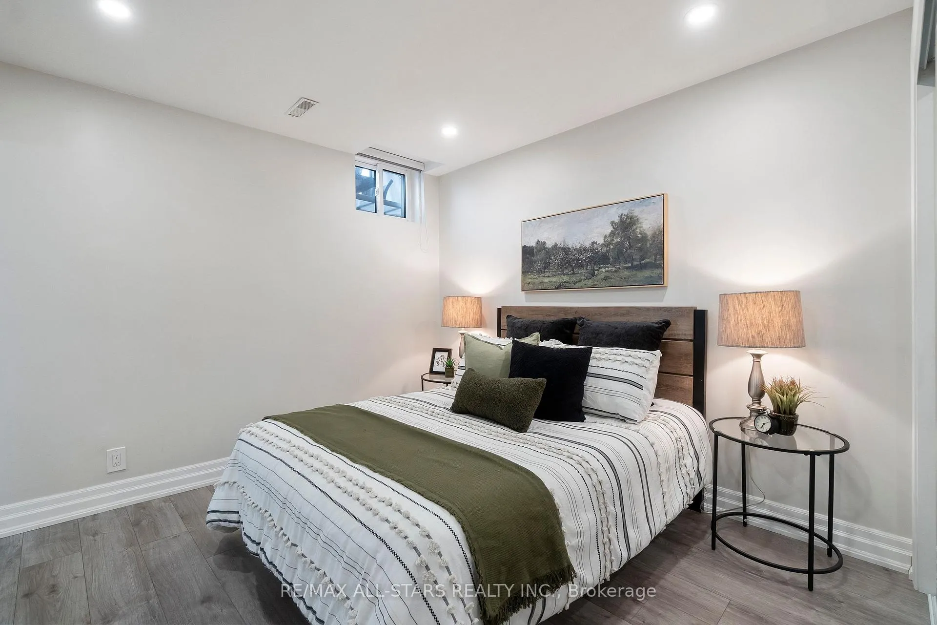 Photo 31 of 96 Tunney Crescent, Markham, Raymerville — HOMEH