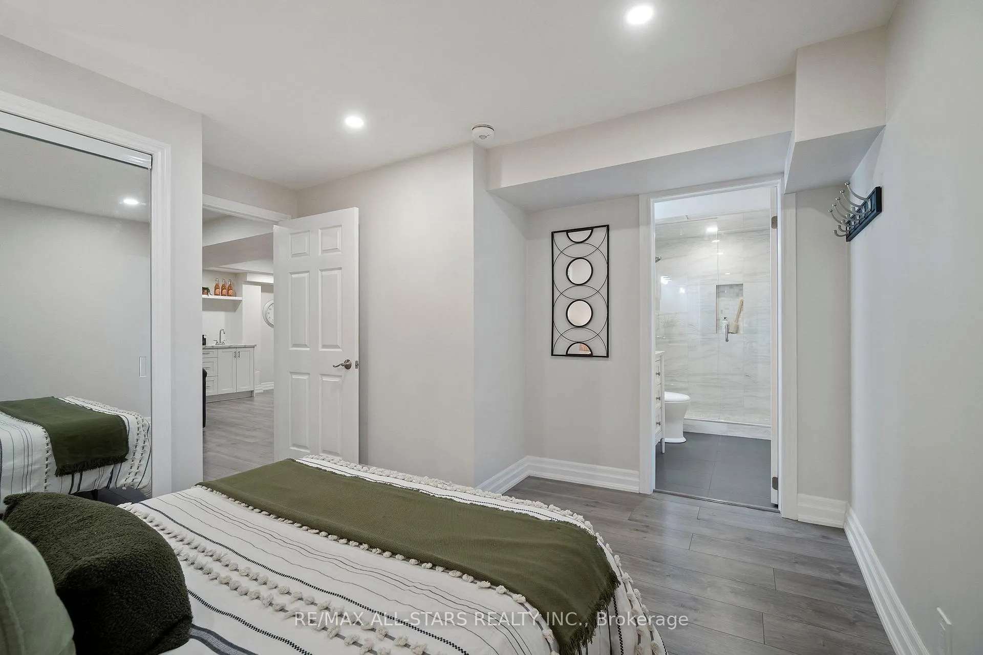 Photo 32 of 96 Tunney Crescent, Markham, Raymerville — HOMEH