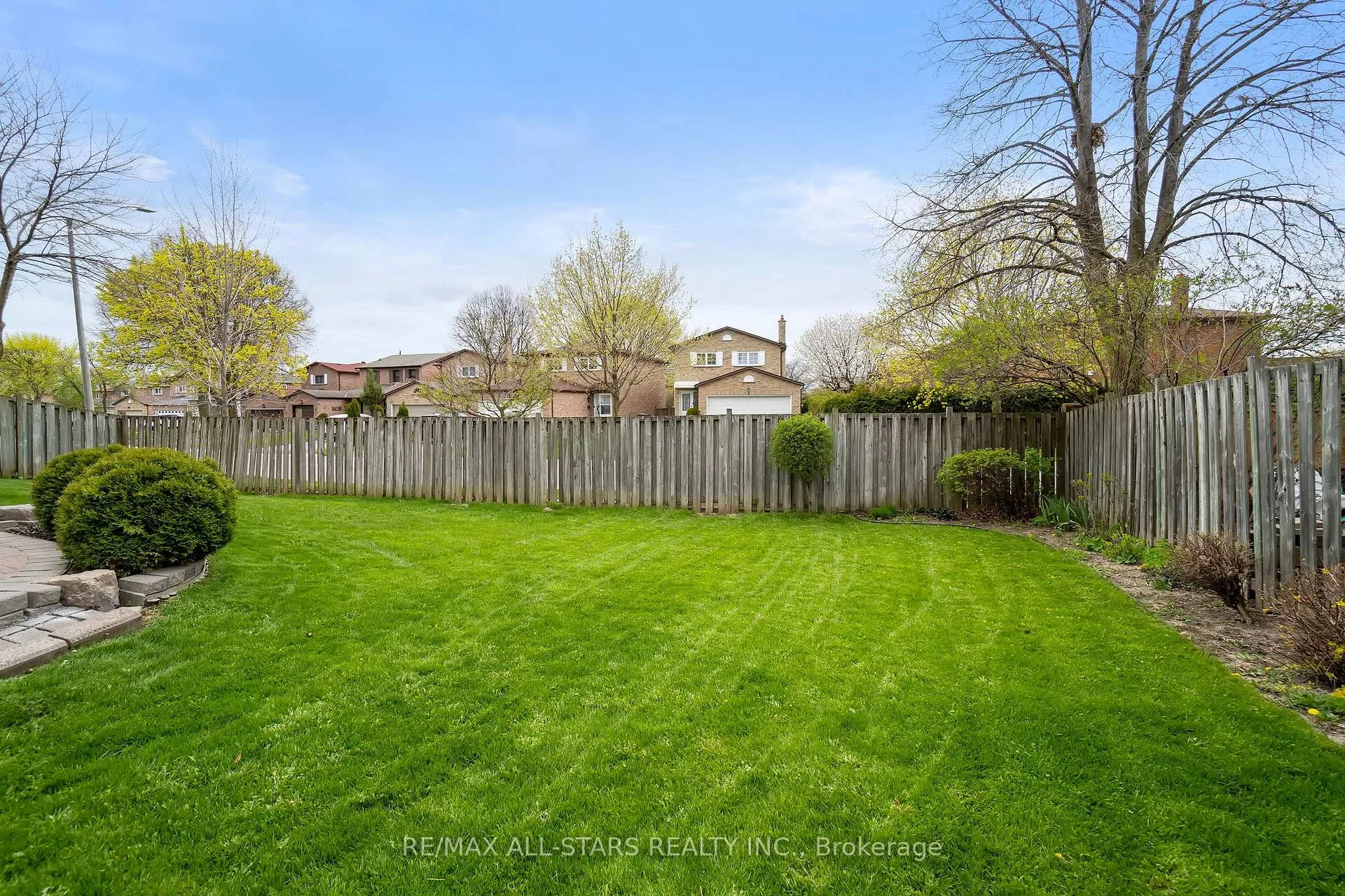 Photo 44 of 96 Tunney Crescent, Markham, Raymerville — HOMEH