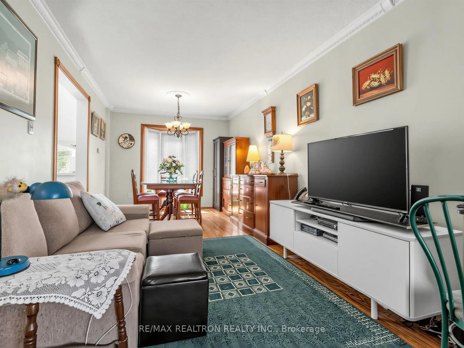 Photo 5 of 73 Swinton Crescent, Vaughan, Lakeview Estates — HOMEH