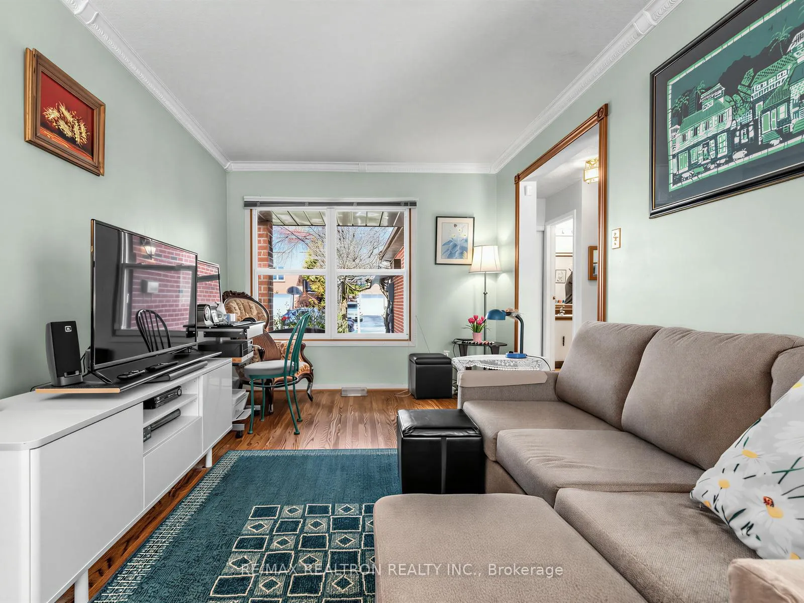 Photo 8 of 73 Swinton Crescent, Vaughan, Lakeview Estates — HOMEH