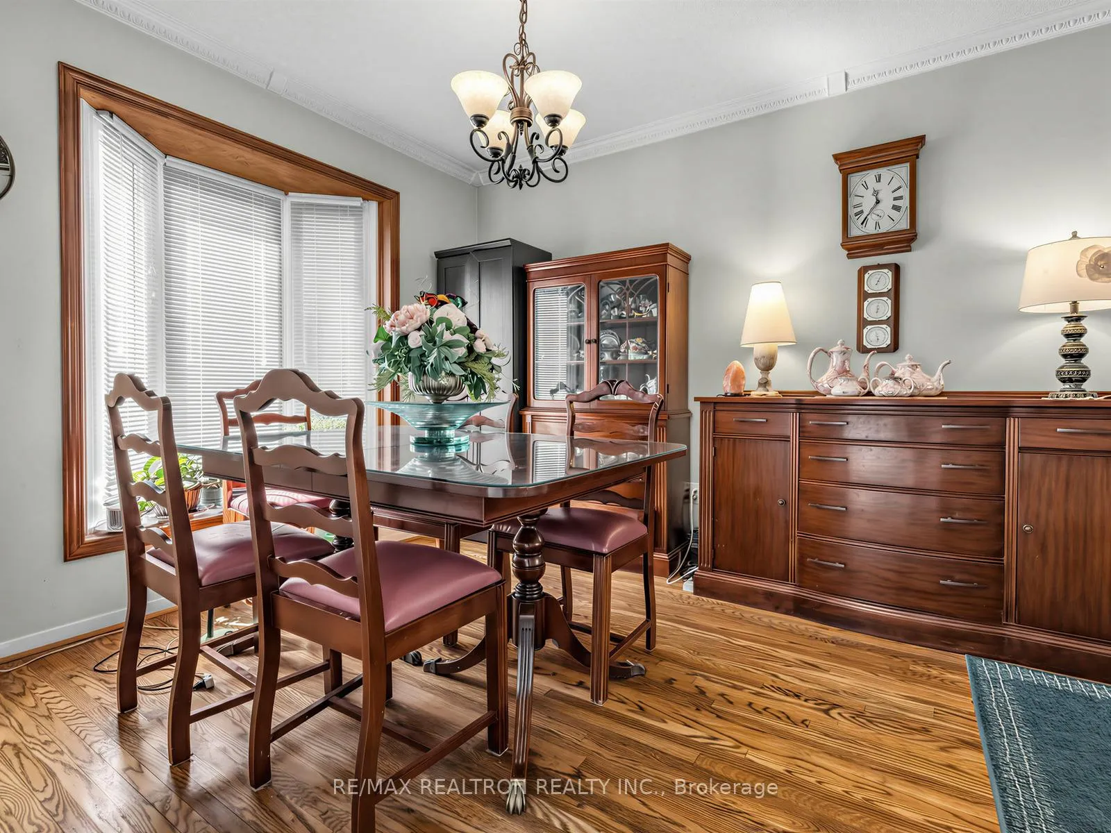 Photo 11 of 73 Swinton Crescent, Vaughan, Lakeview Estates — HOMEH